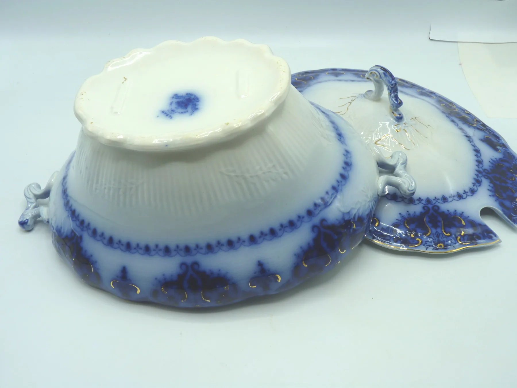 Flow Blue Soup Tureen - Albany - Johnson Bros - Image 2