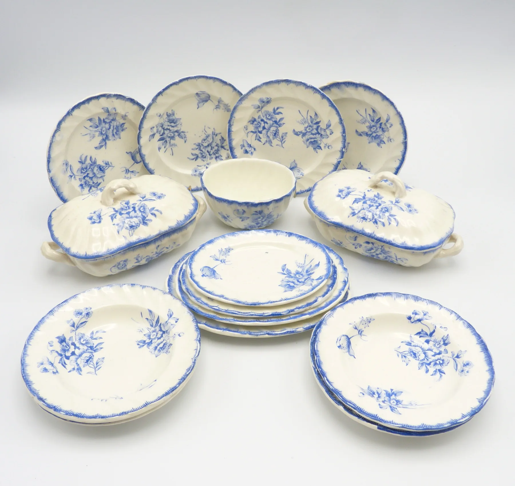 Childs Dinner Ware - Pembroke