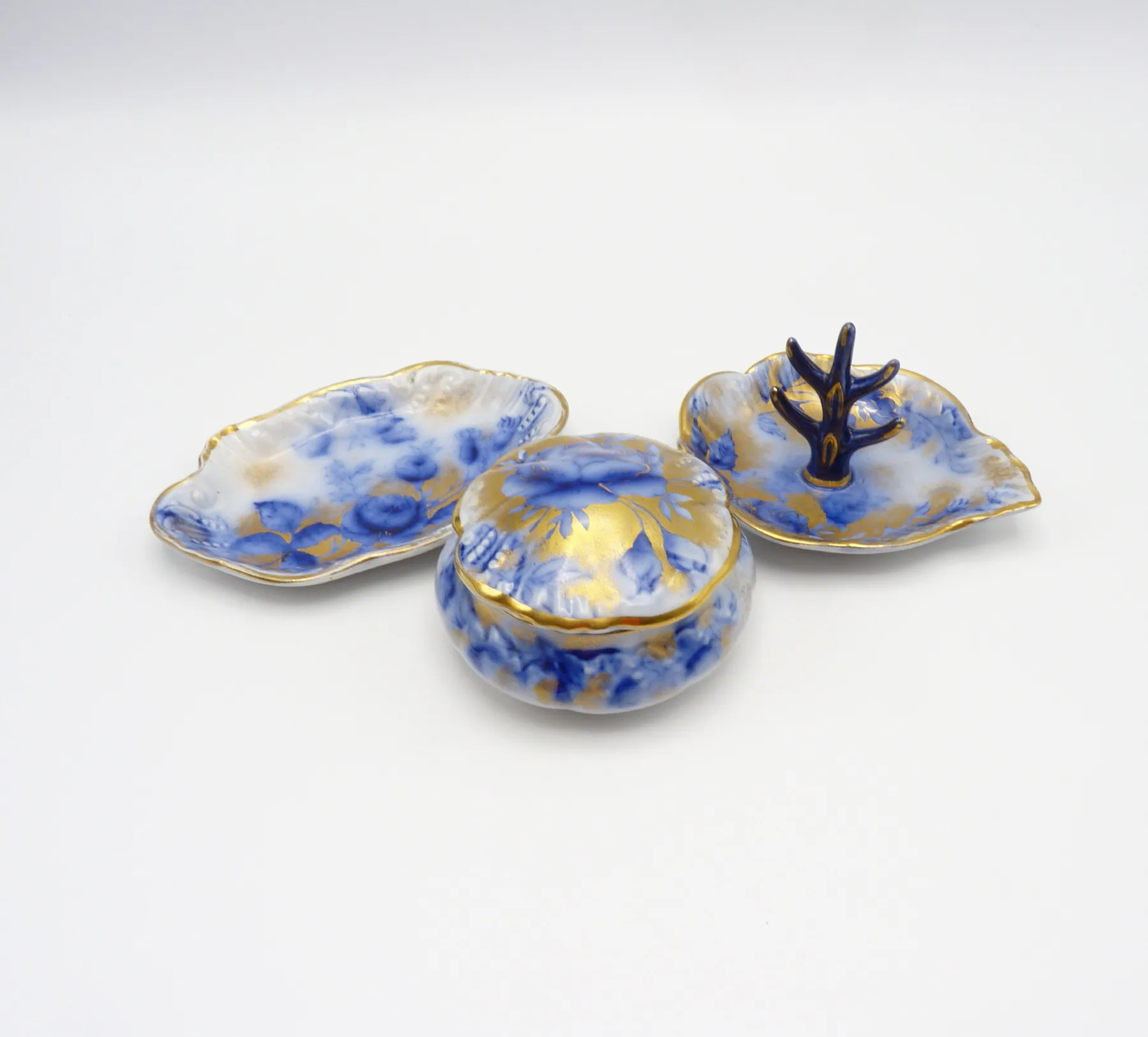 Flow Blue & Gold Keeling & Co. Dresser Items