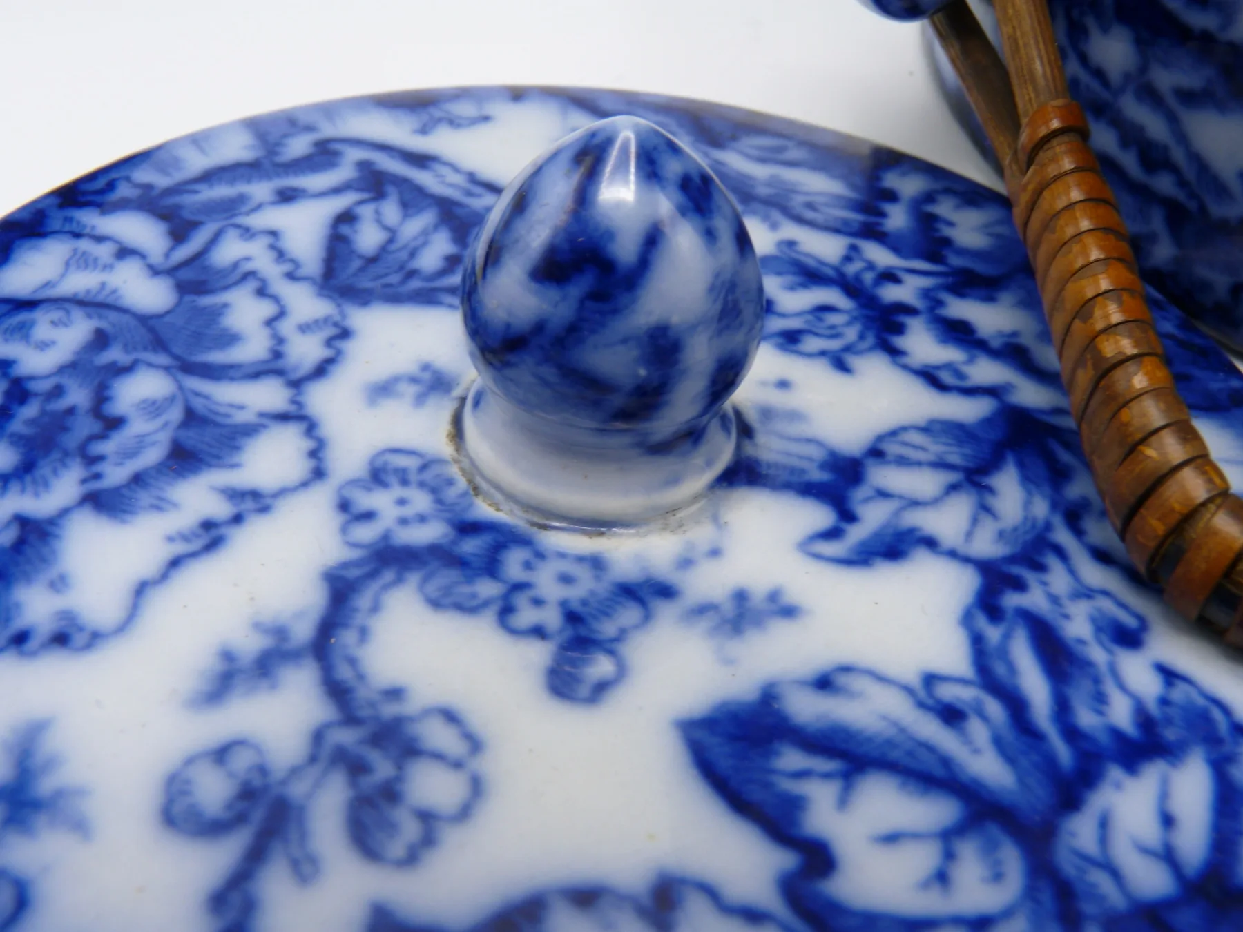 Flow Blue Cavendish Biscuit Barrel - Image 6