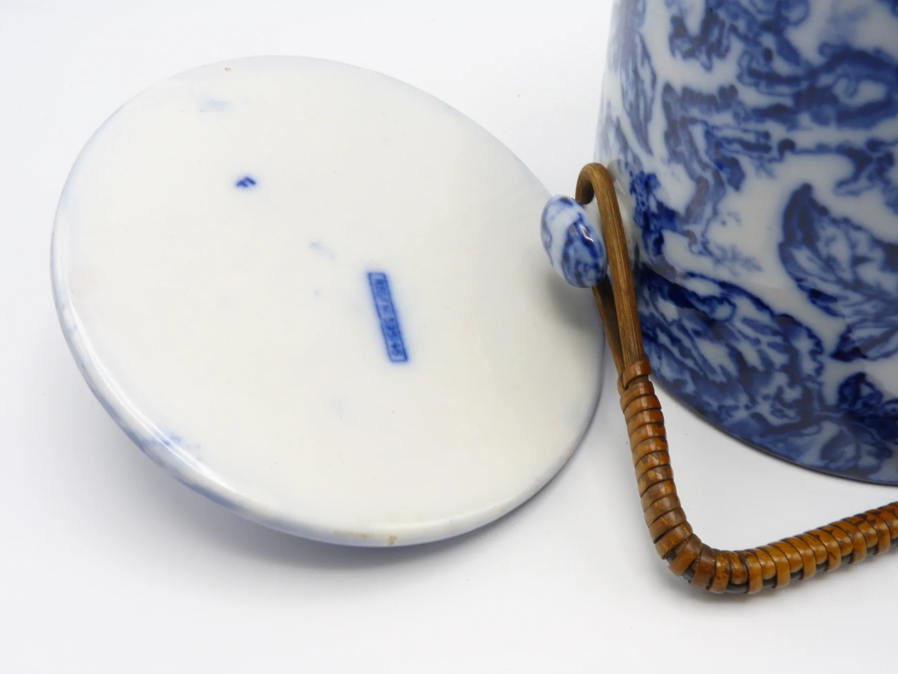 Flow Blue Cavendish Biscuit Barrel - Image 7