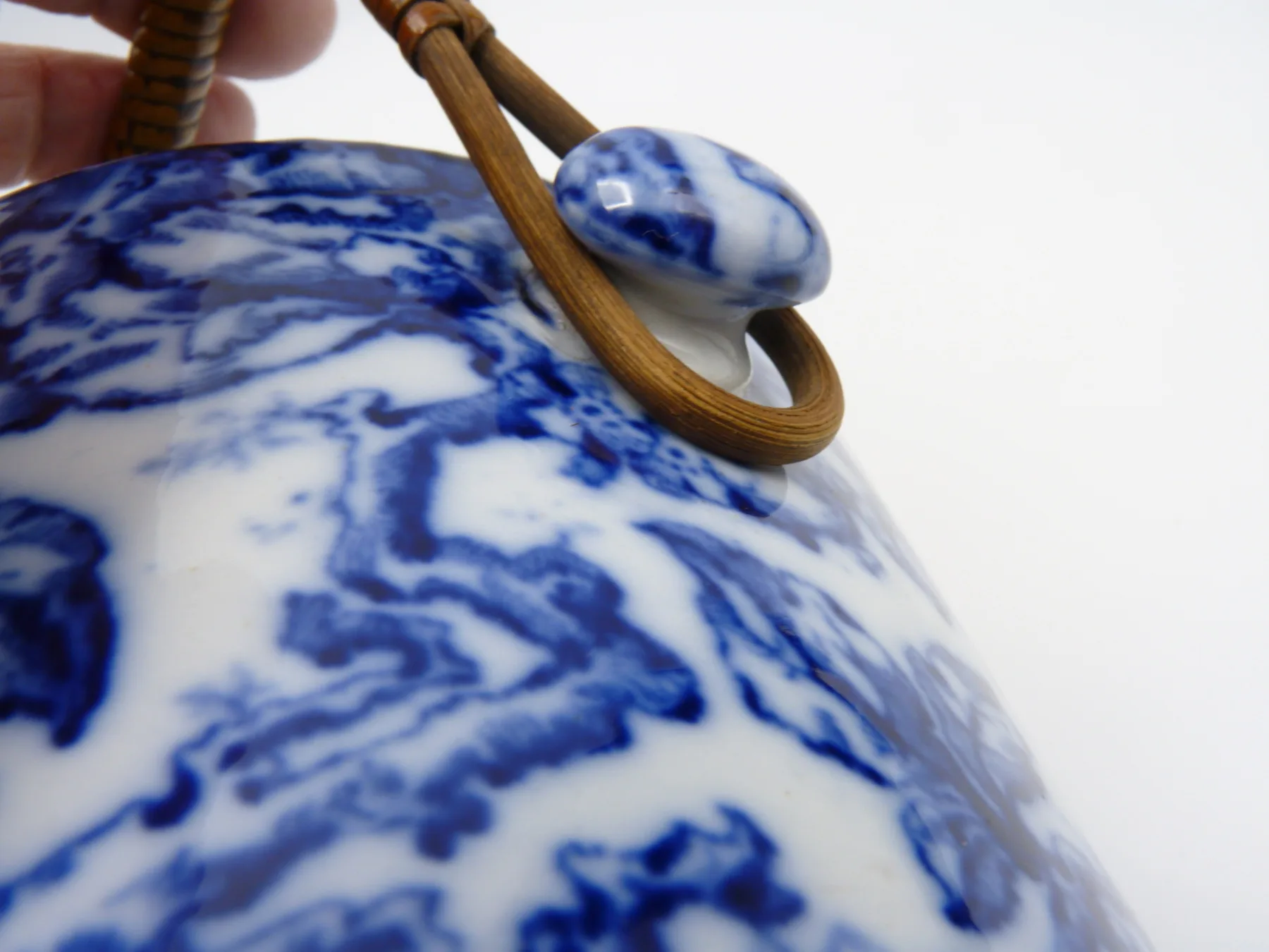 Flow Blue Cavendish Biscuit Barrel - Image 9
