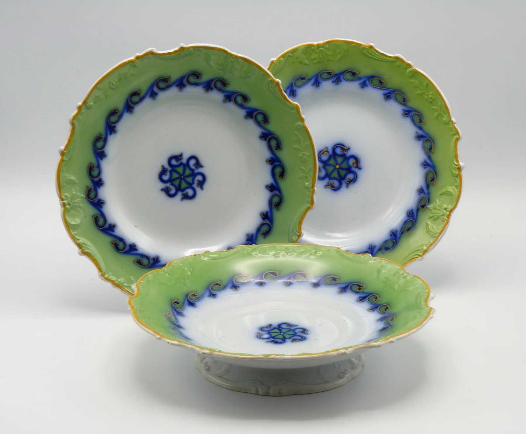 1 Flow Blue and Green Ground Plate (#7)