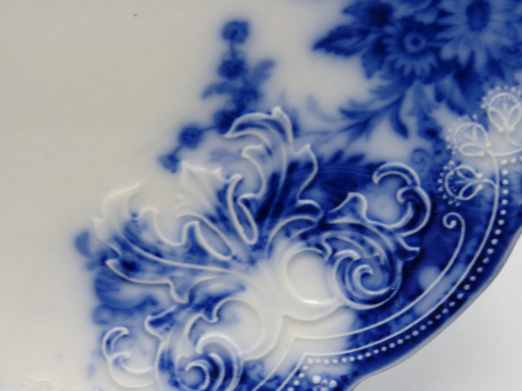 Flow Blue Cake Plate "Lois" - Image 2