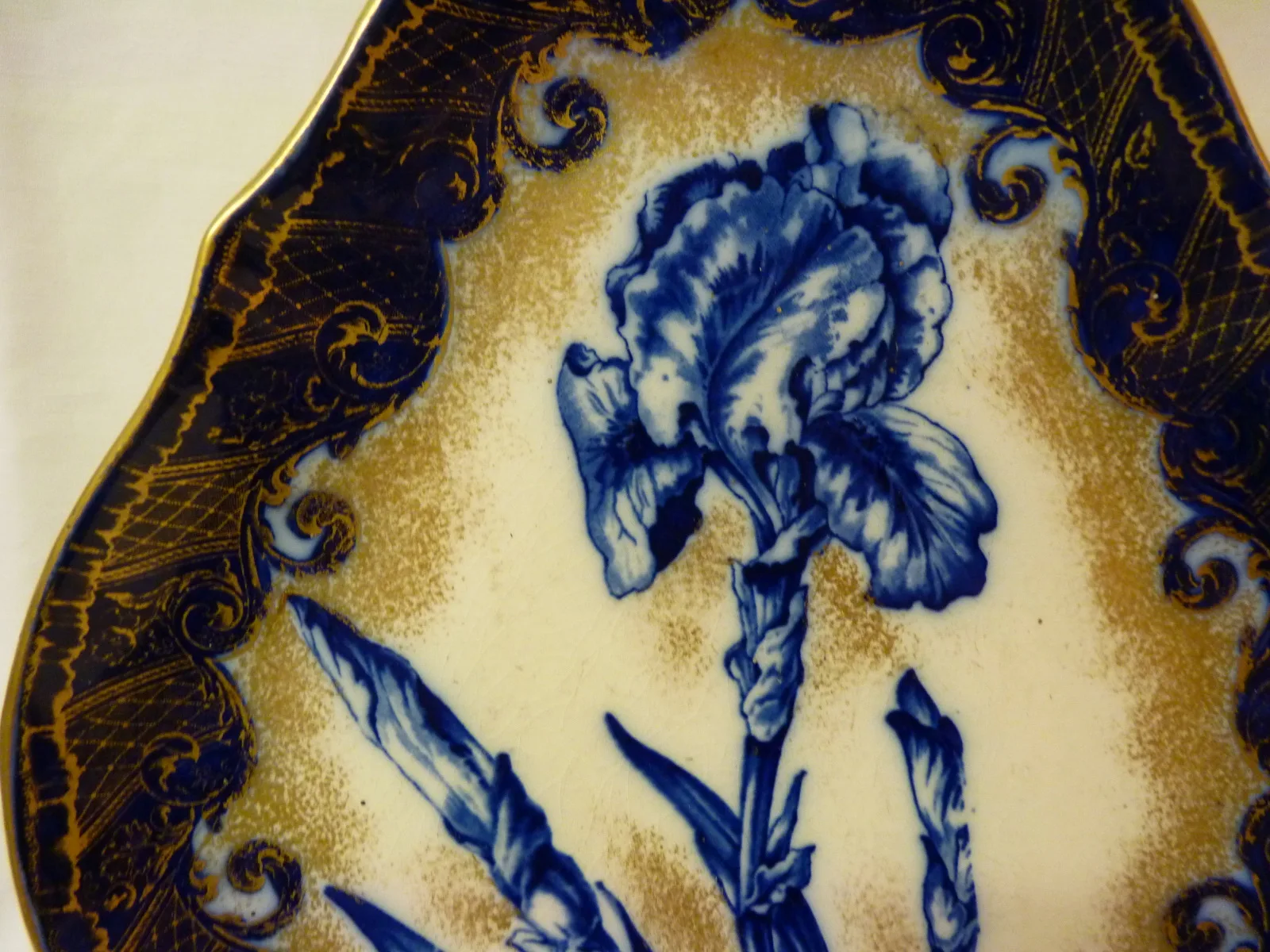 Doulton Flow Blue Iris Shaped Display Plaque / Tray - Image 3