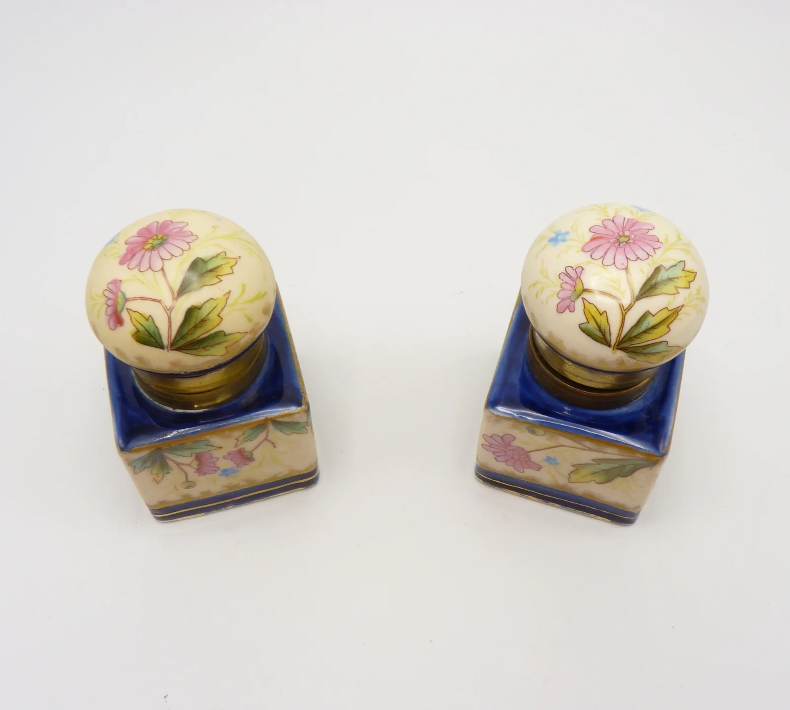 Pretty Desk Inkwell - Price for 1 - Image 2