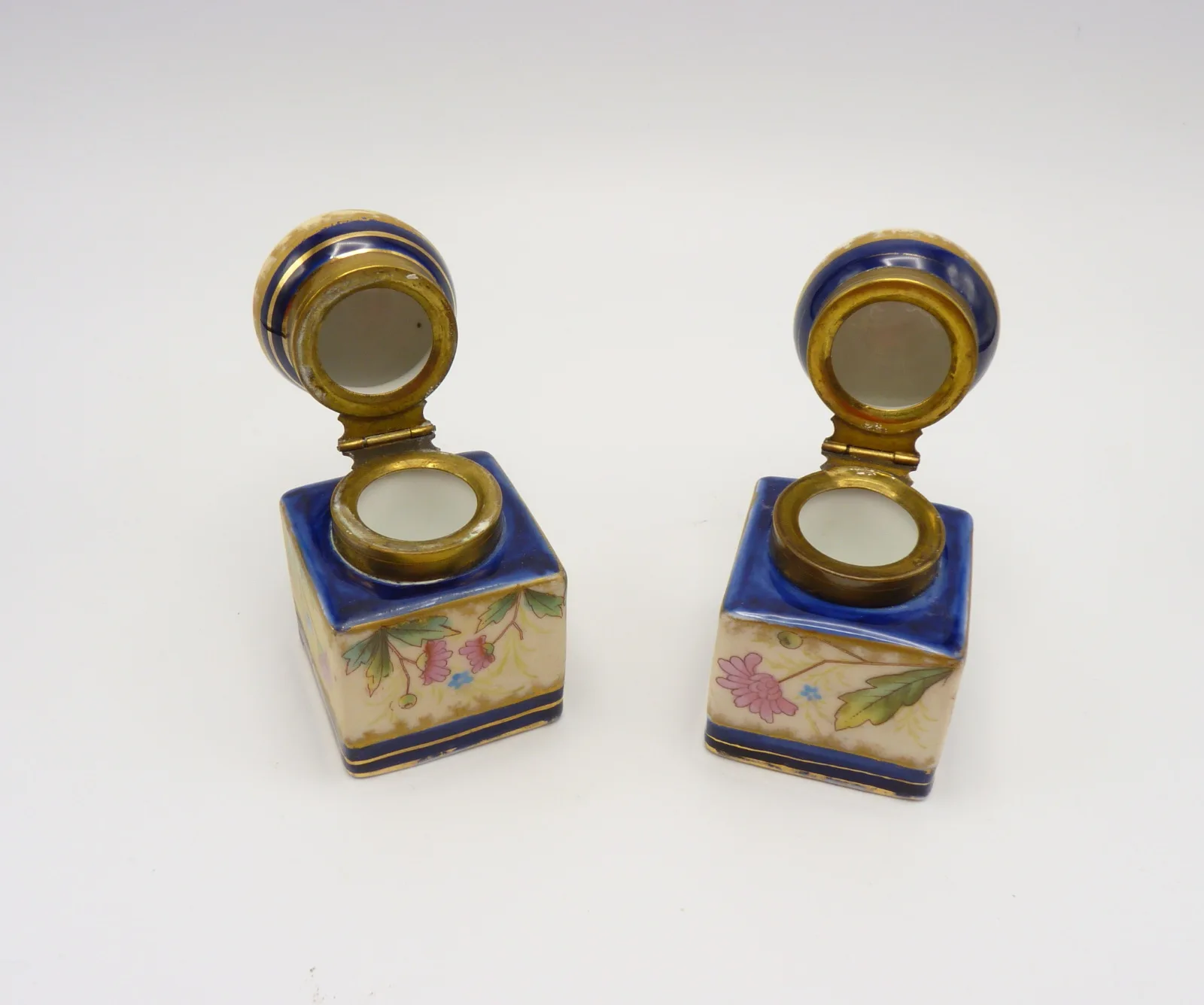Pretty Desk Inkwell - Price for 1 - Image 3