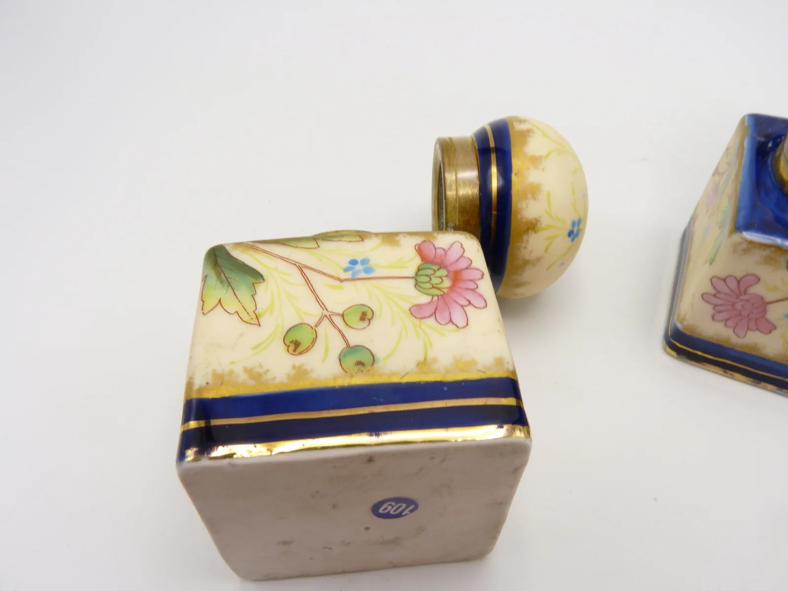 Pretty Desk Inkwell - Price for 1 - Image 4