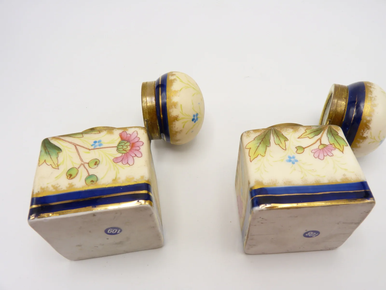 Pretty Desk Inkwell - Price for 1 - Image 5