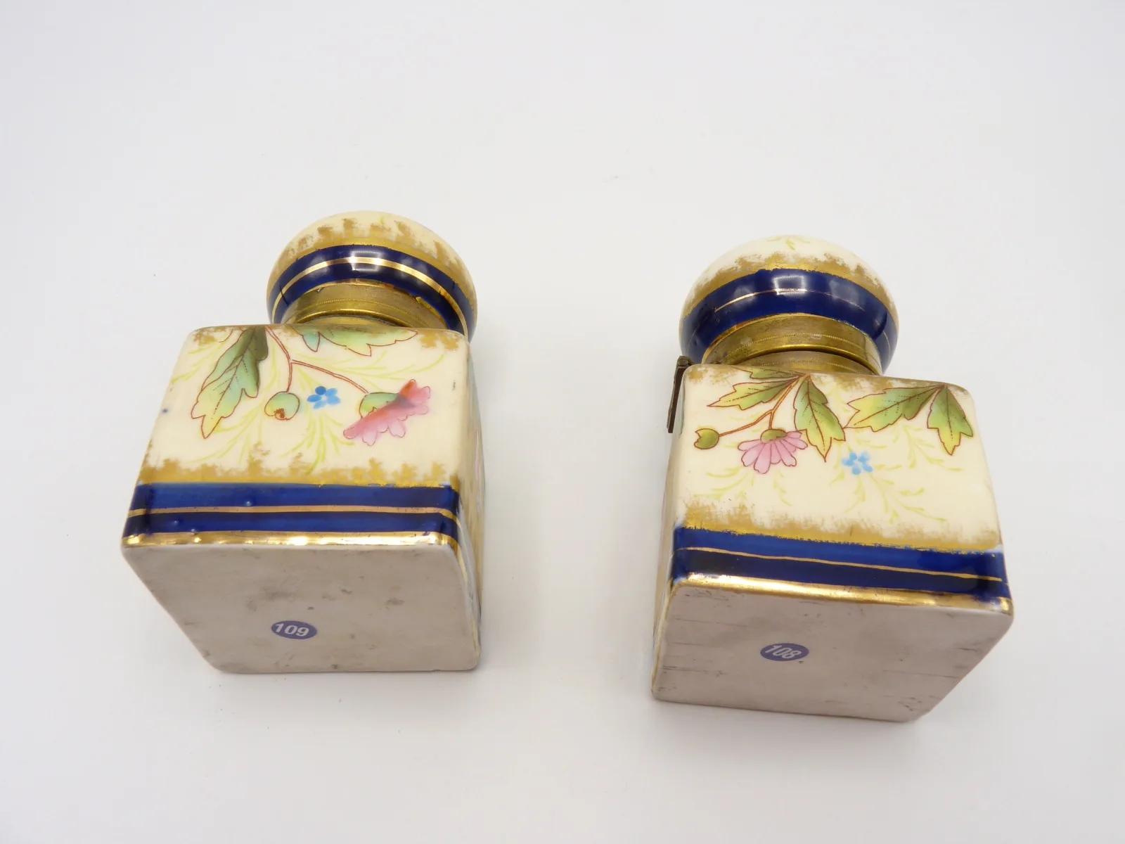 Pretty Desk Inkwell - Price for 1 - Image 7