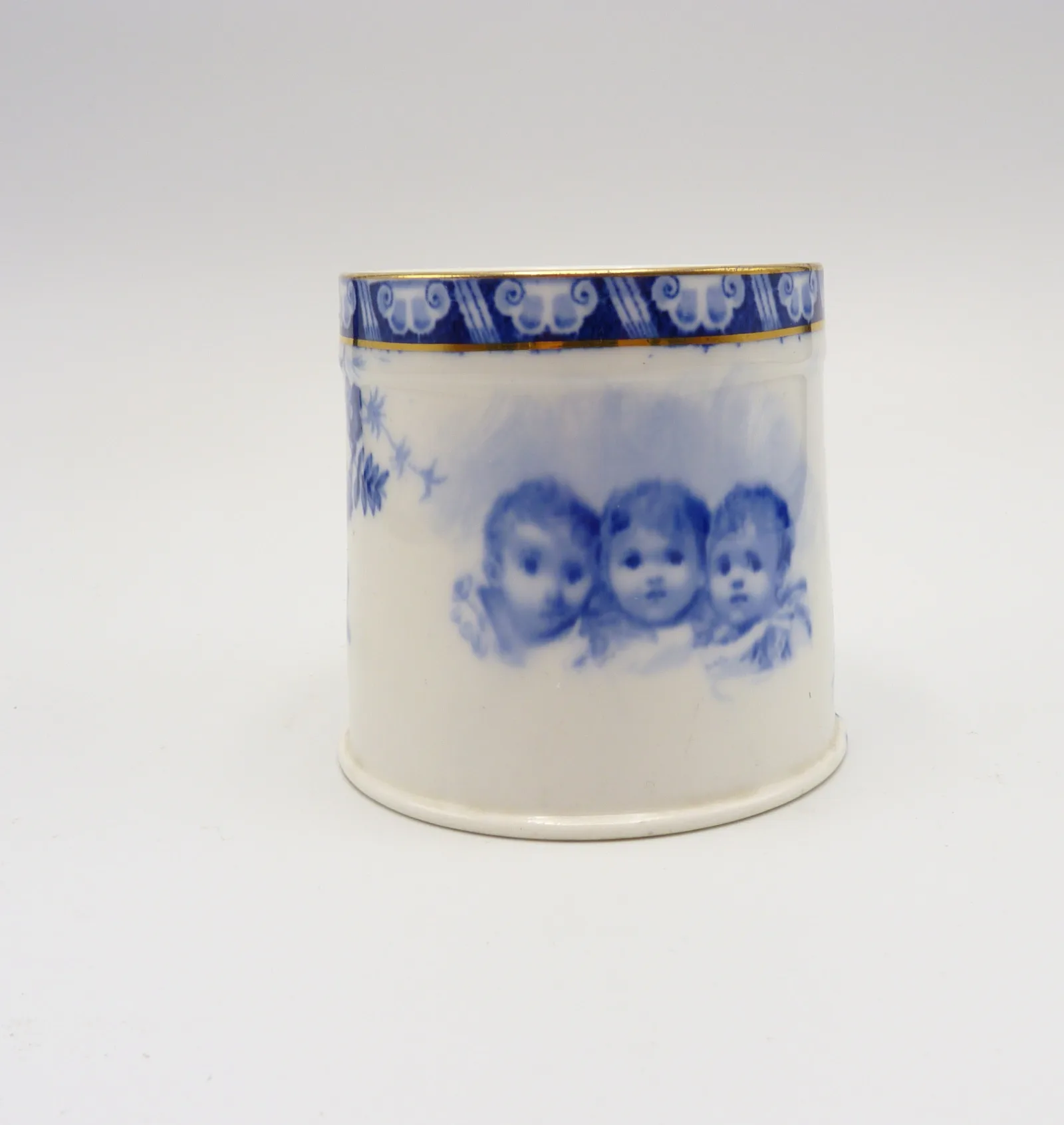 Royal Doulton Mug  Sorrento 3 Cherubs
