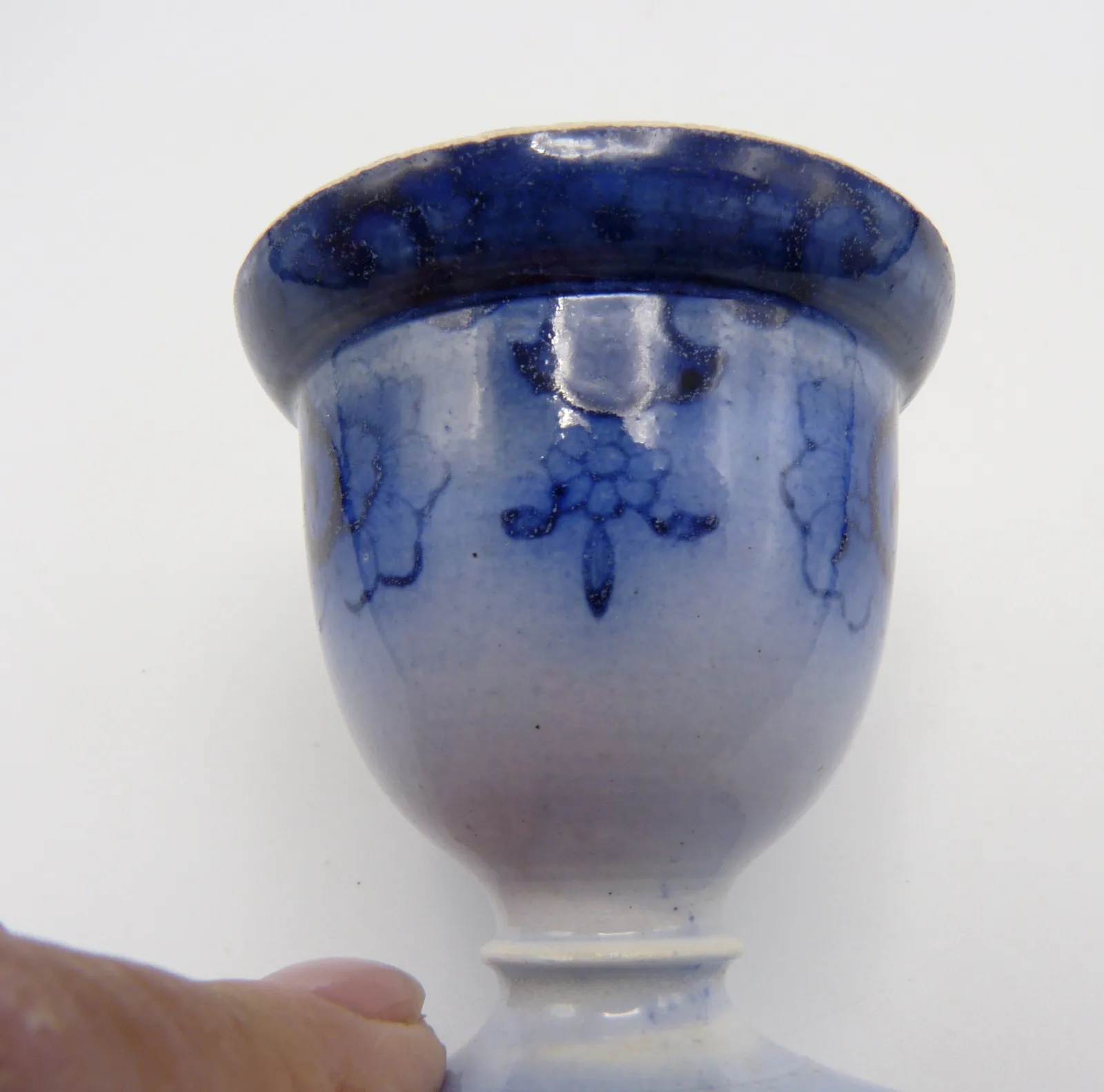 Early Flow Blue Pedestal Egg Cup - Image 7