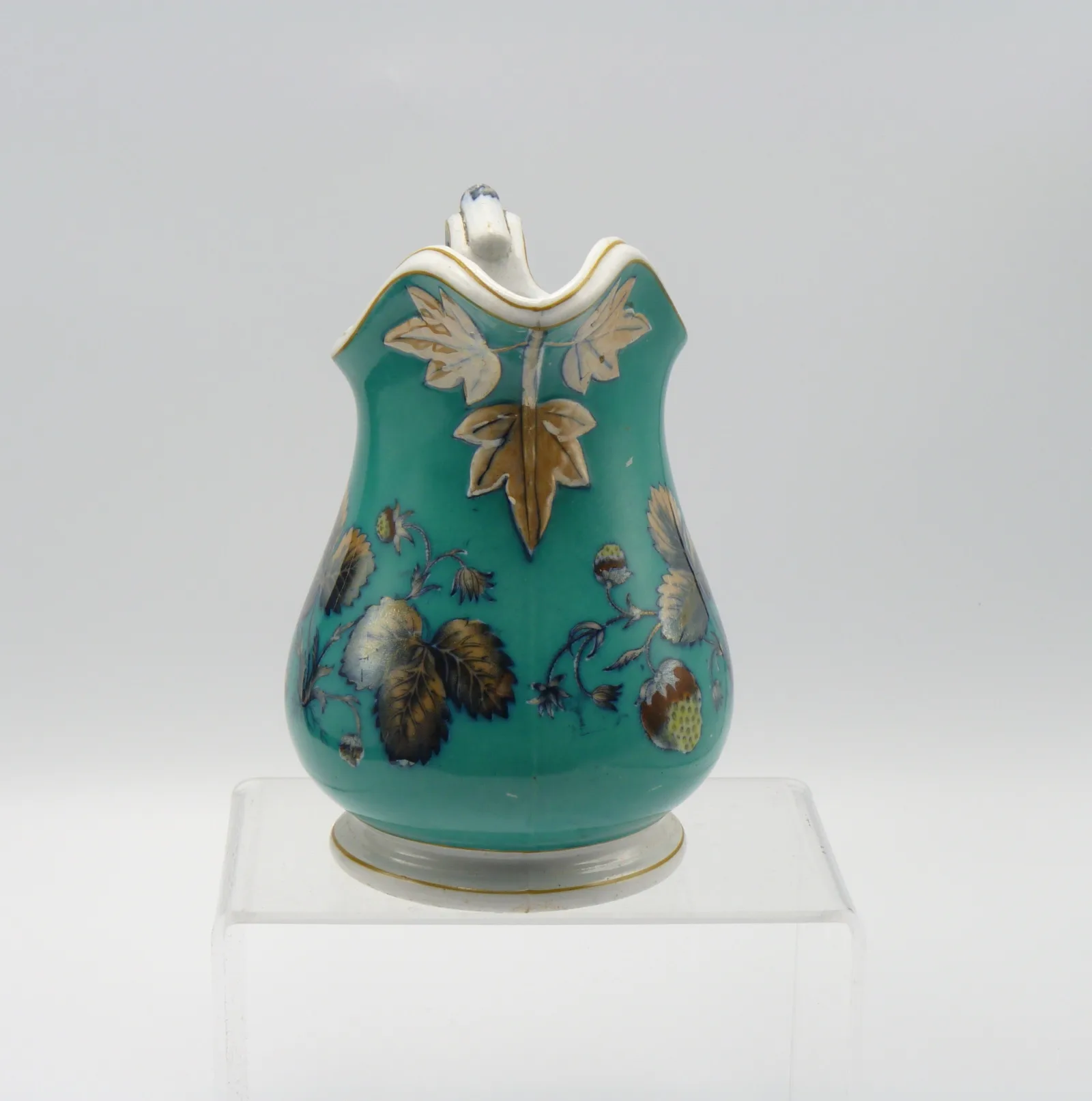 Green Ground Davenport Jug - Starwberry - Image 6