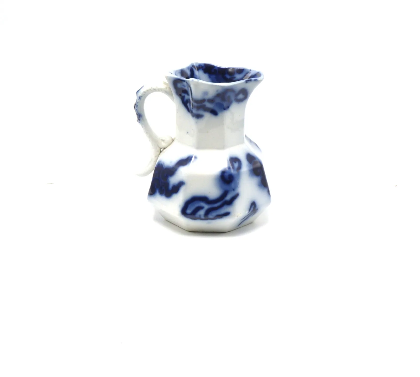 Flow Blue Hydra Jug – “Dragon and Pearl” Masons - Image 4