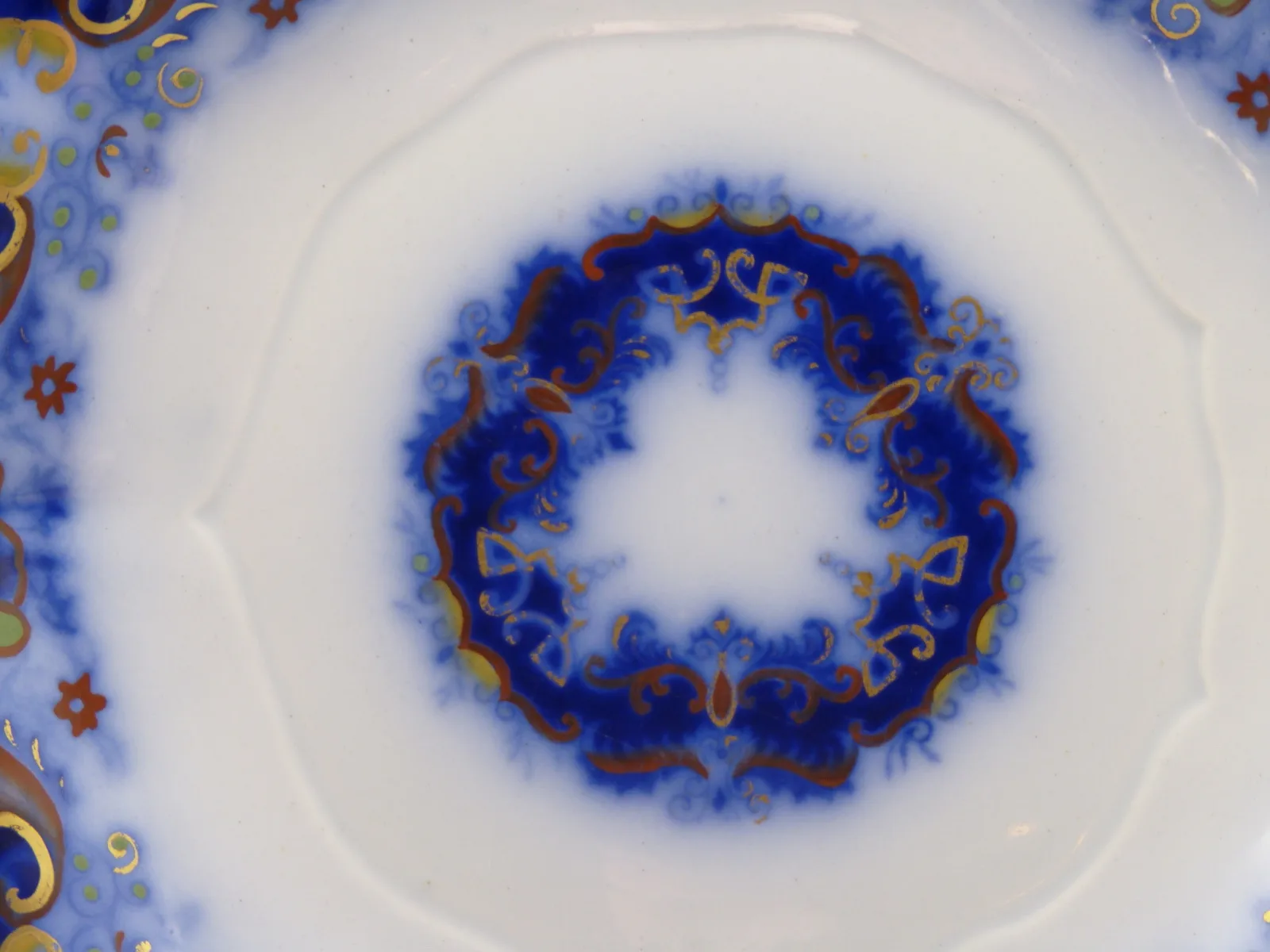 Flow Blue Polychrome Serving Dish / Undertray - Image 2