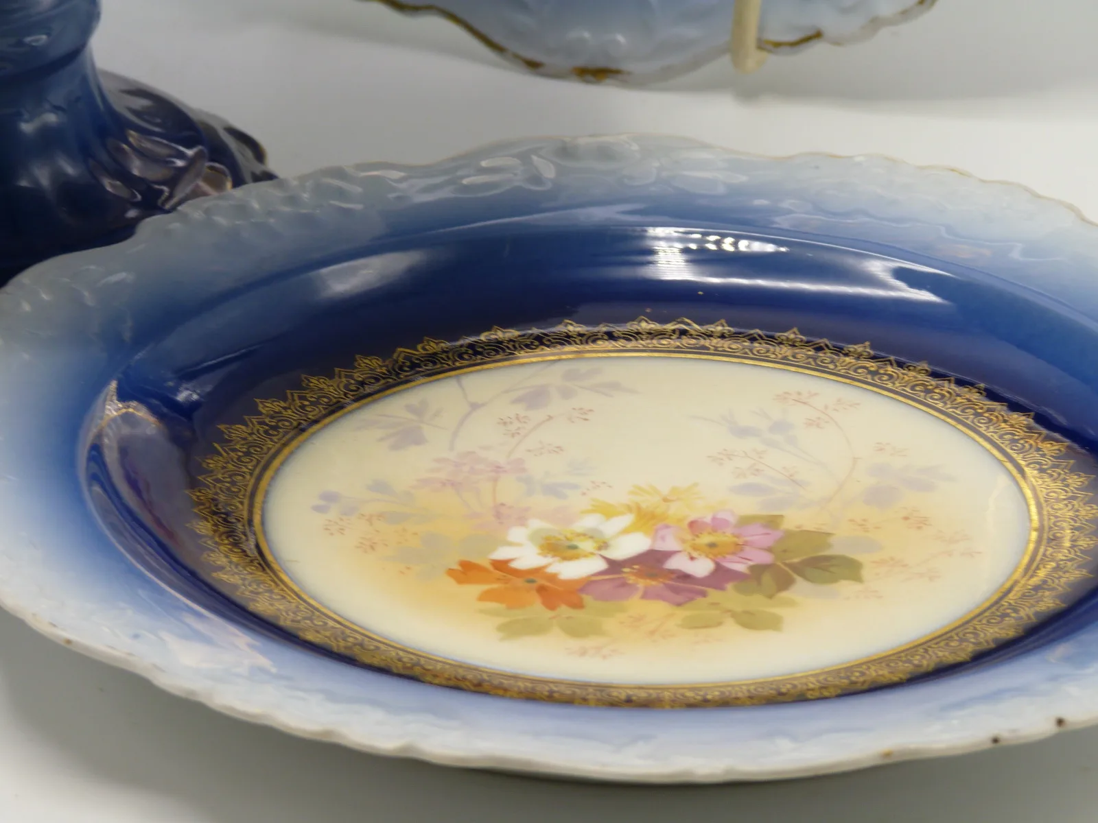 Flow Blue Limoges Compote & 4 Plates - Delicate Floral Designs - Image 7