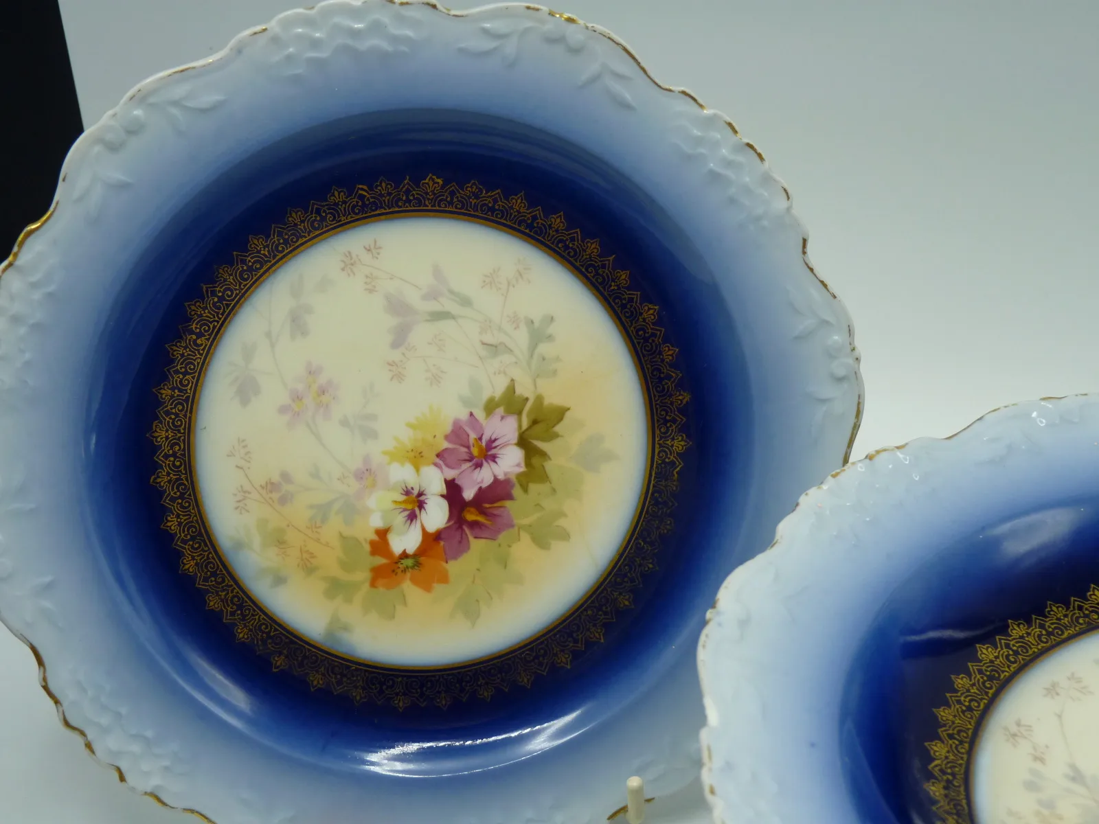Flow Blue Limoges Compote & 4 Plates - Delicate Floral Designs - Image 13