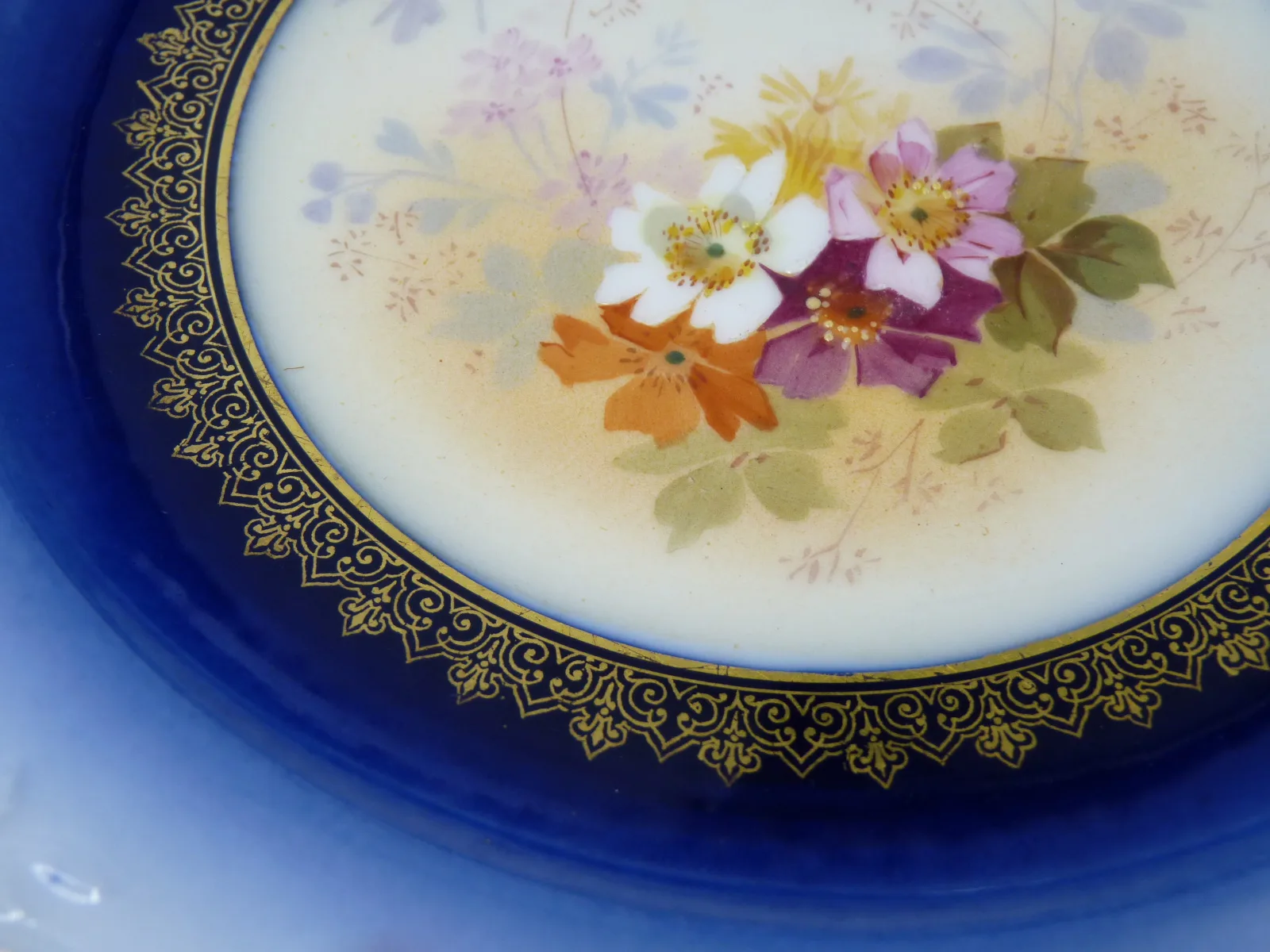 Flow Blue Limoges Compote & 4 Plates - Delicate Floral Designs - Image 16