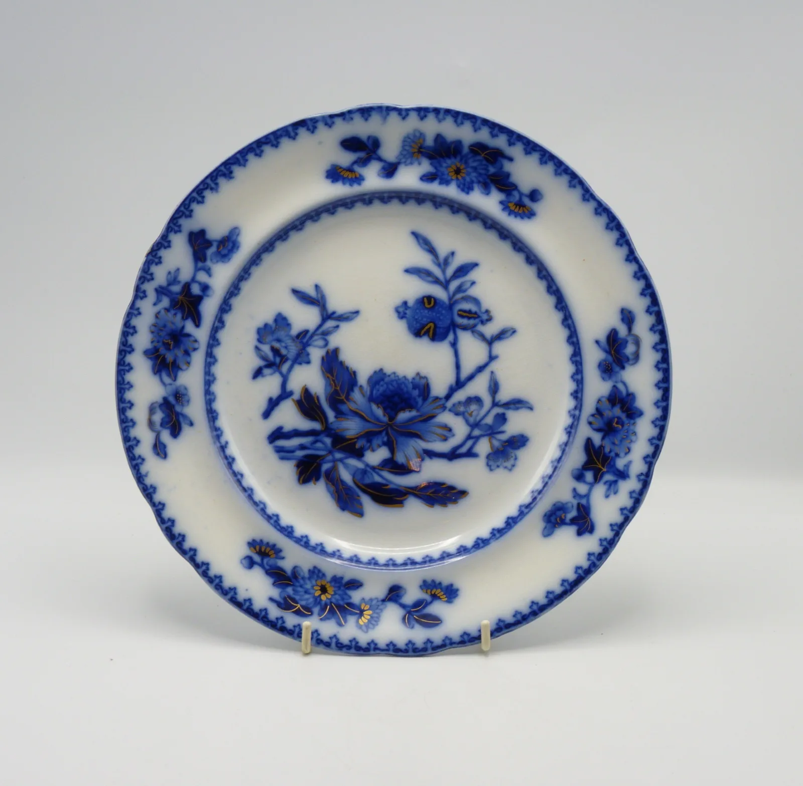 Large Flow Blue Davenport Plate