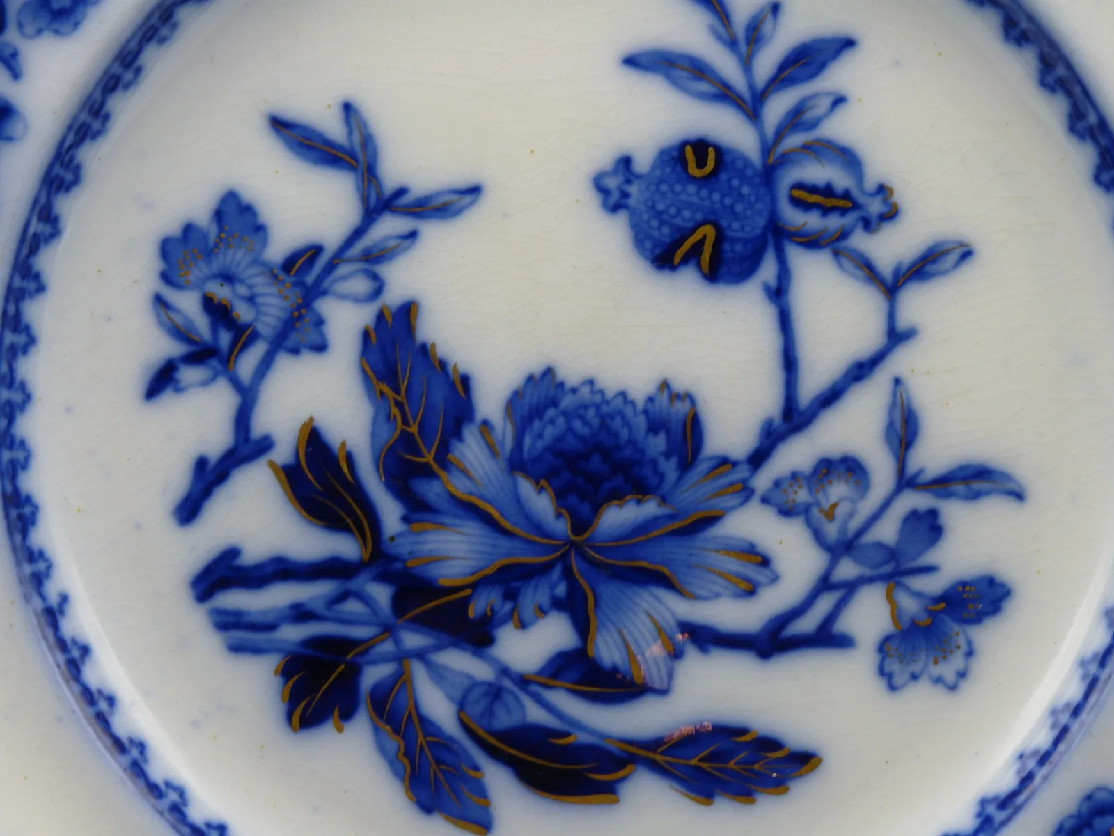 Large Flow Blue Davenport Plate - Image 4