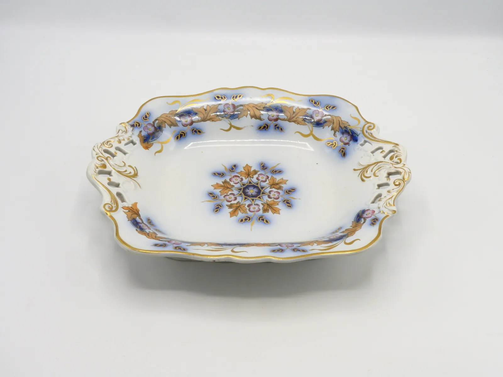 Reticulated Low Alcock Compote - Polychrome Flow Blue