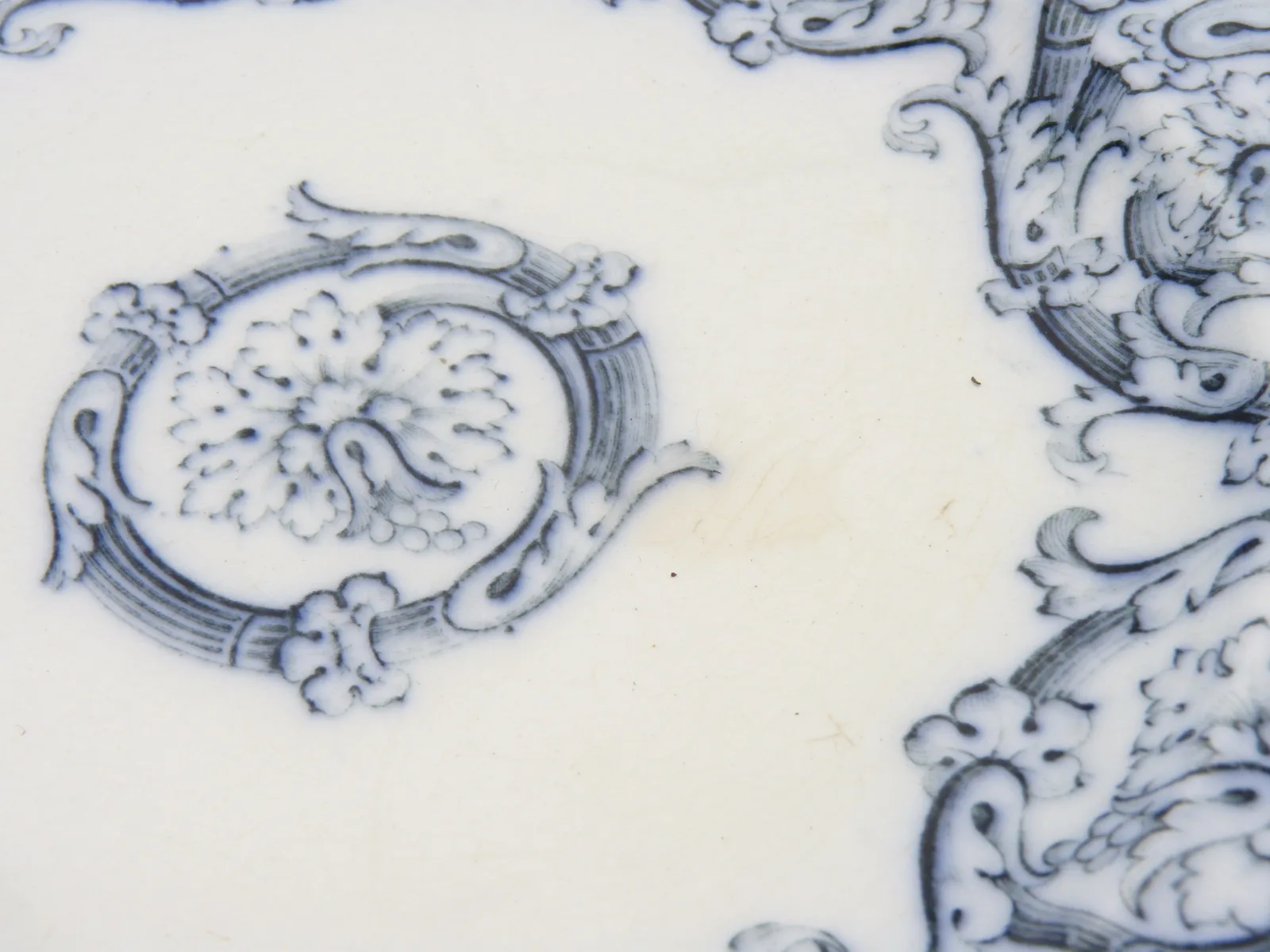 Mulberry Warming Plate With Original Stopper - Image 3