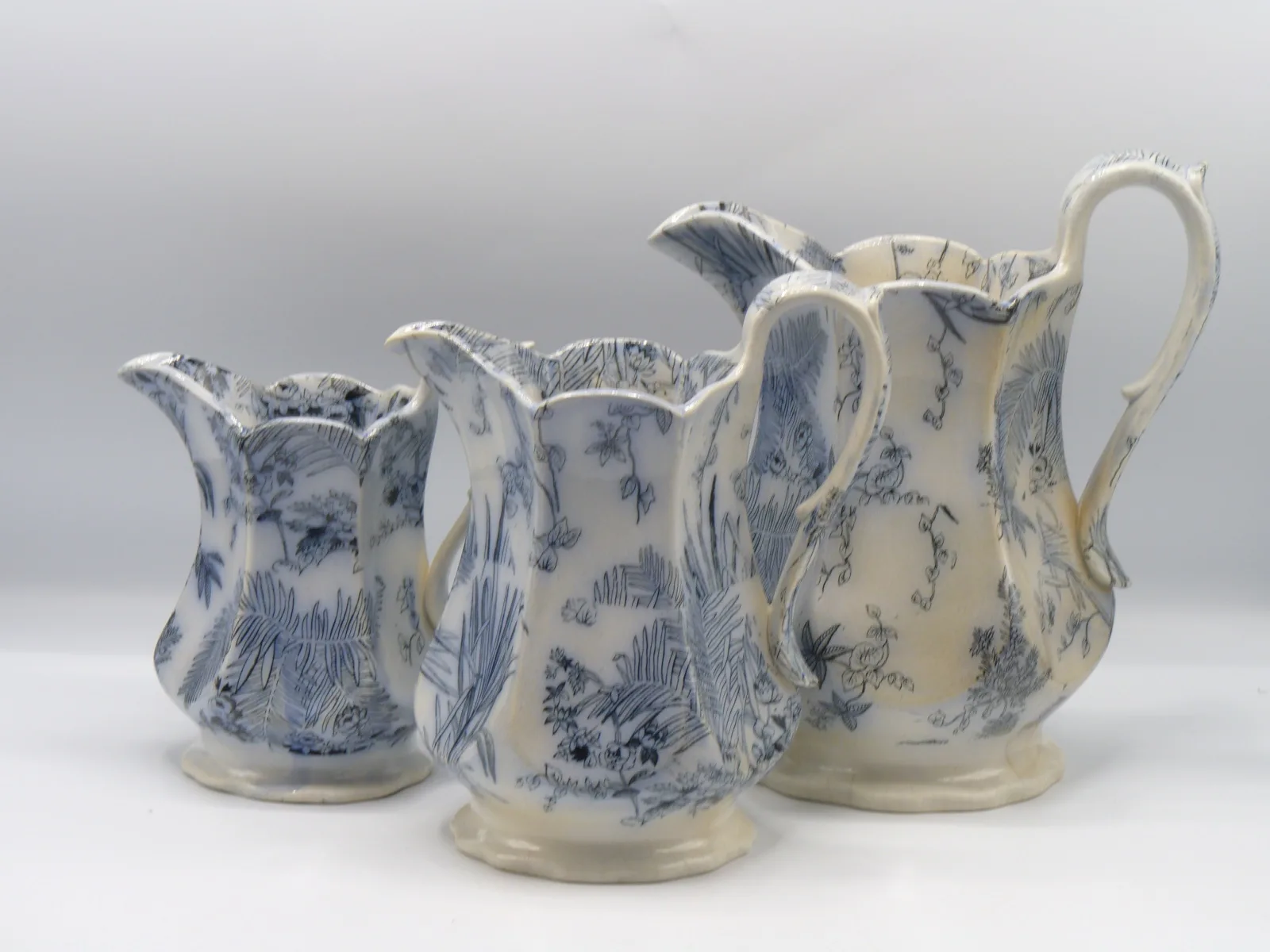 Set of 3 Graduating Mulberry Jugs