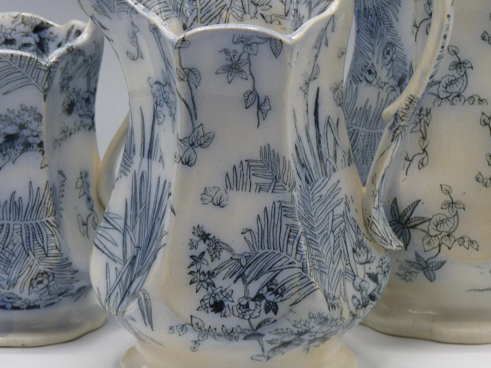 Set of 3 Graduating Mulberry Jugs - Image 2