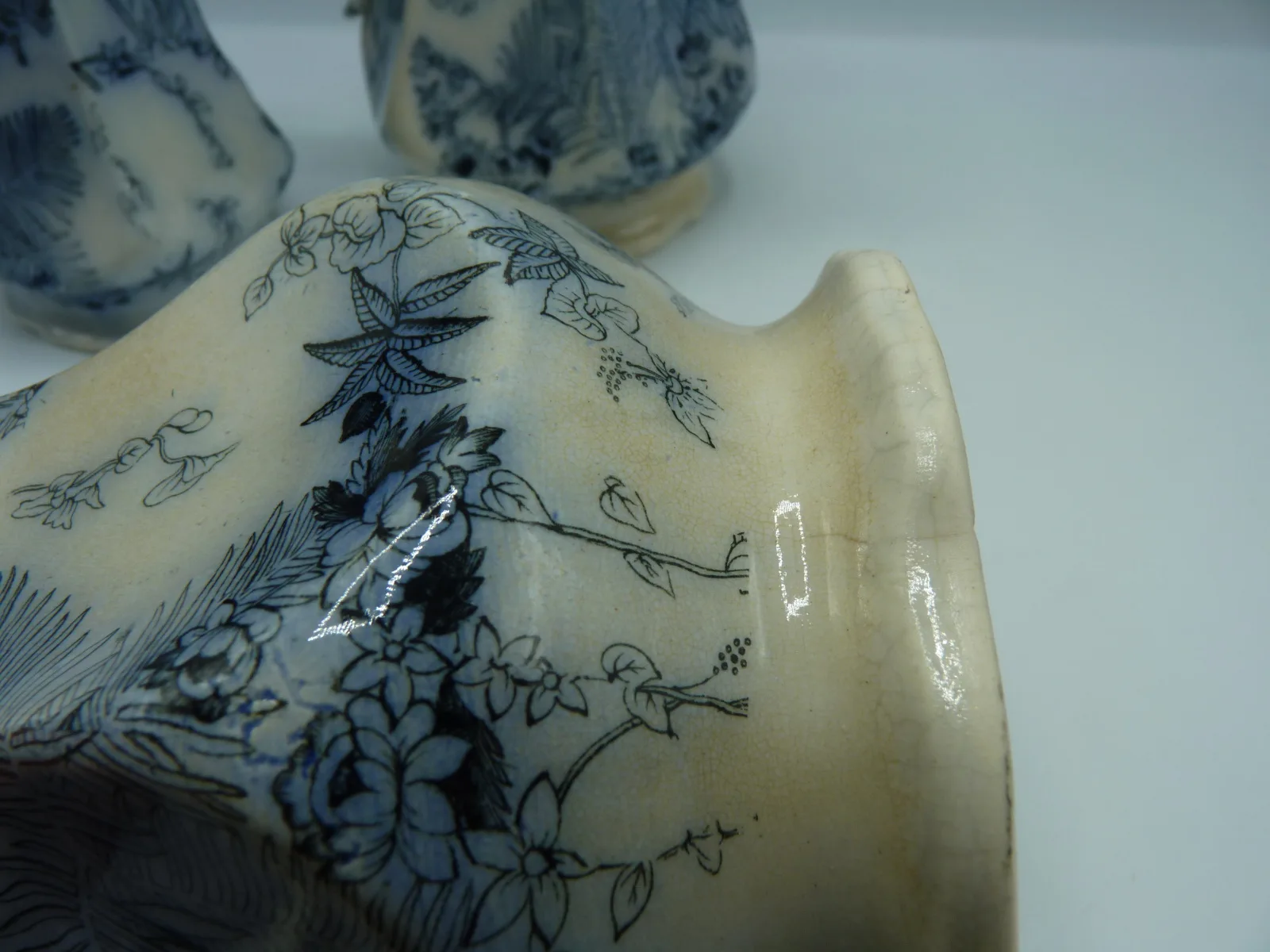 Set of 3 Graduating Mulberry Jugs - Image 9