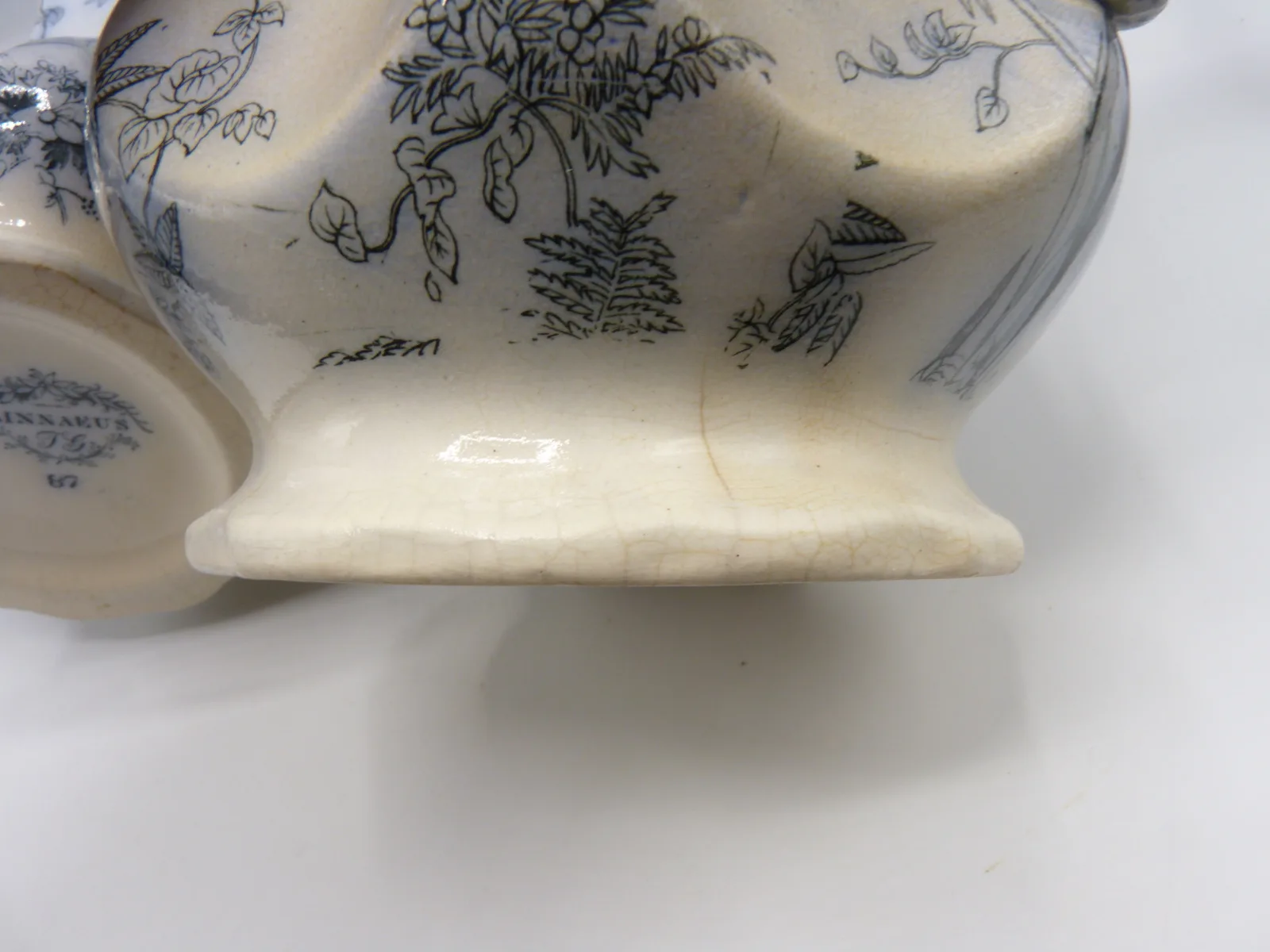 Set of 3 Graduating Mulberry Jugs - Image 14