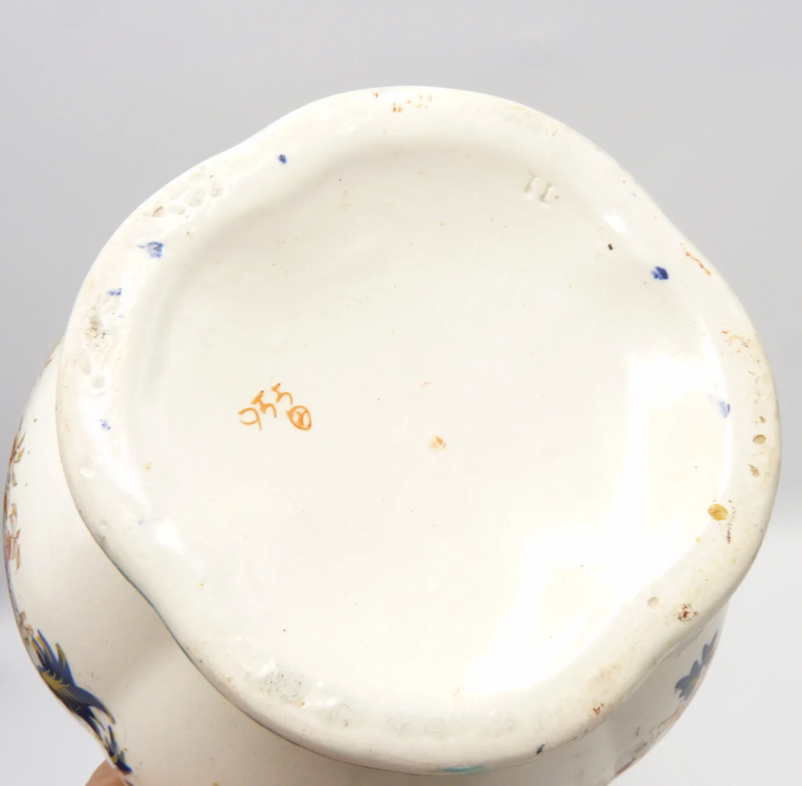 Child's Polychrome Water Jug and Wash Bowl - Image 3