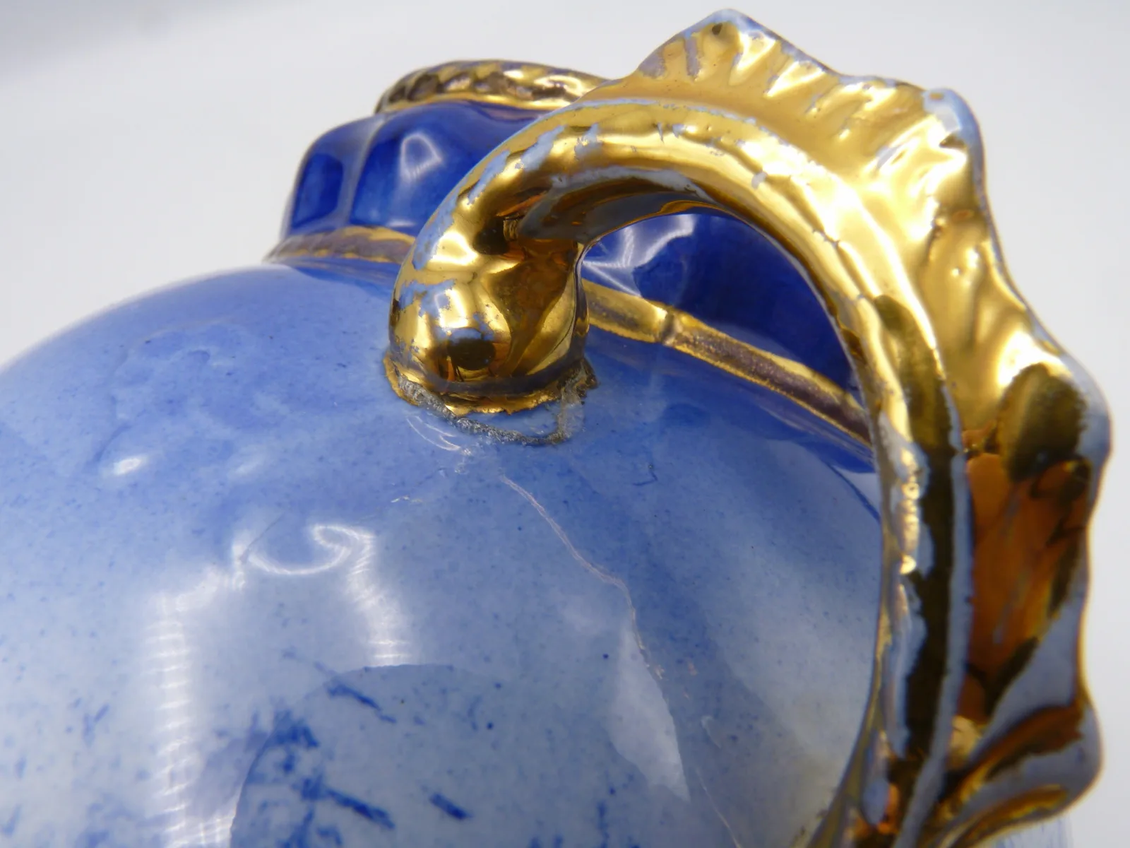 Flow Blue Vase - Double Sided - Two Scenes - Image 2
