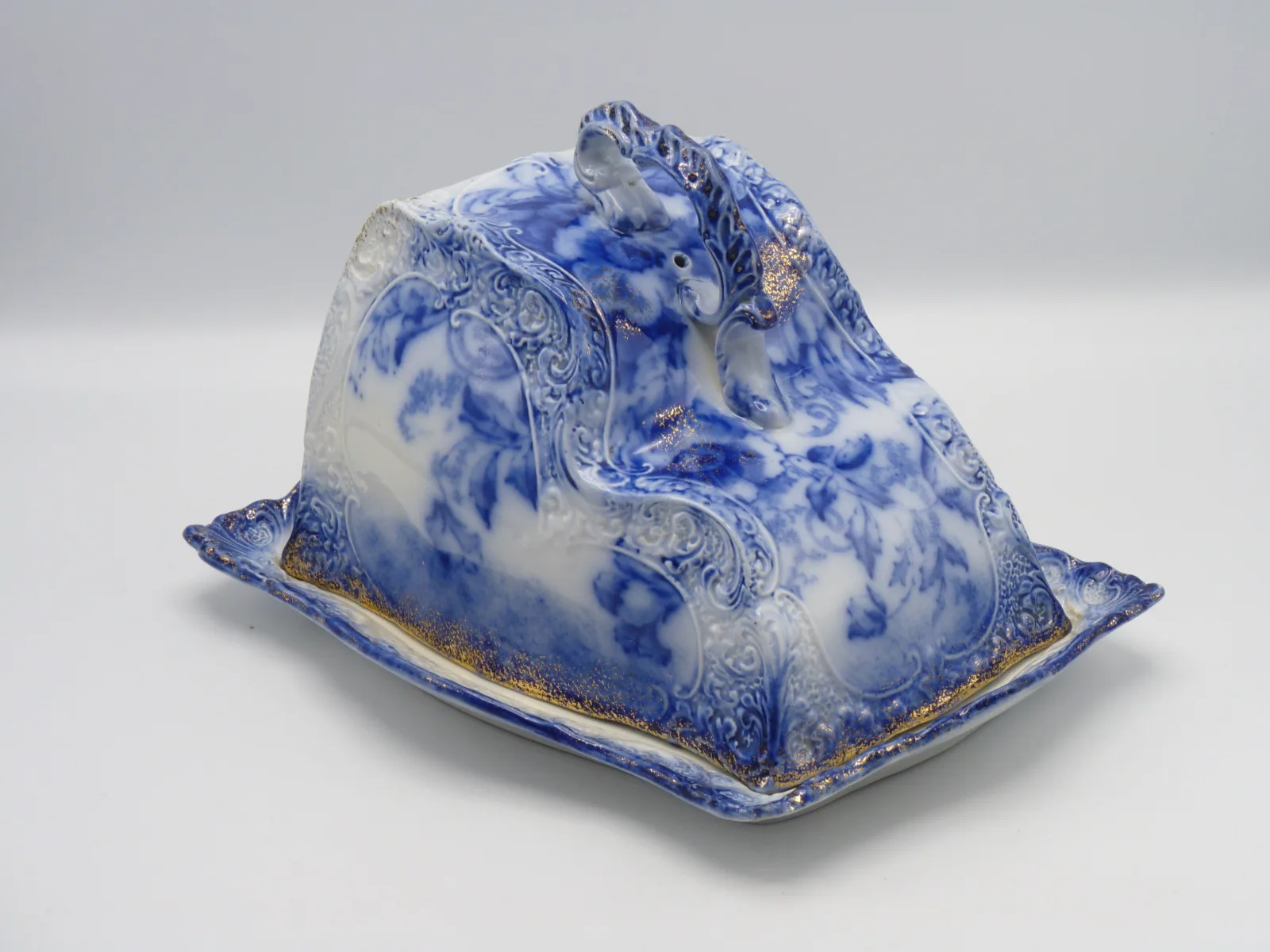 Flow Blue Cheese Dish / Keep