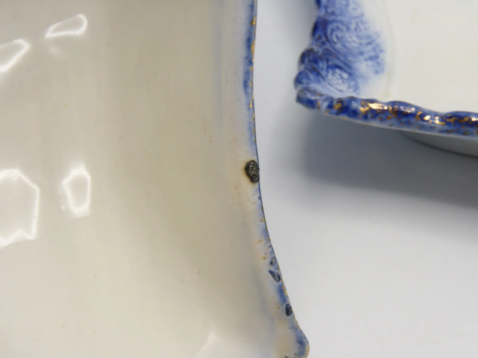 Flow Blue Cheese Dish / Keep - Image 5