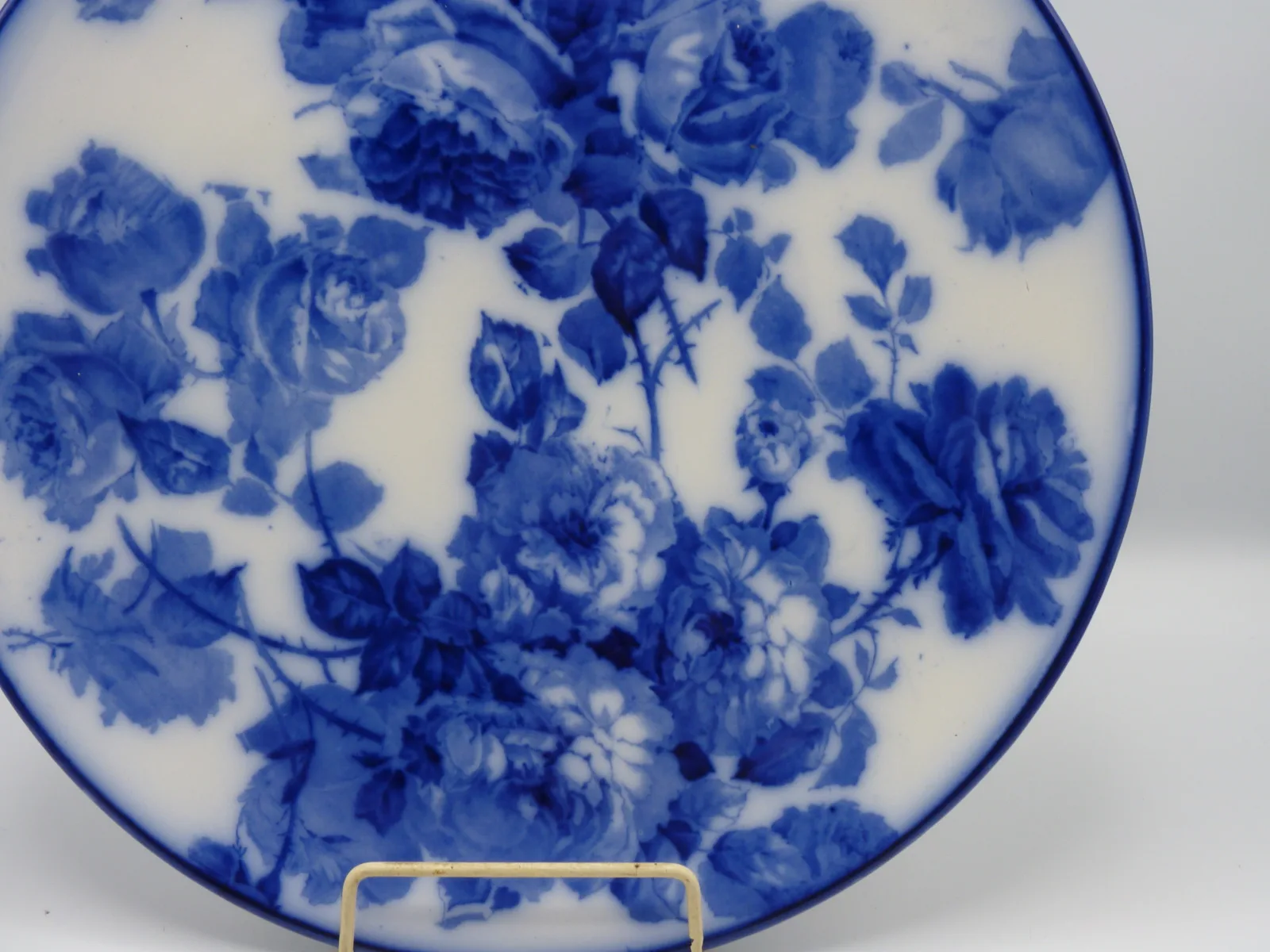 Large Flow Blue Doulton Charger - Image 4