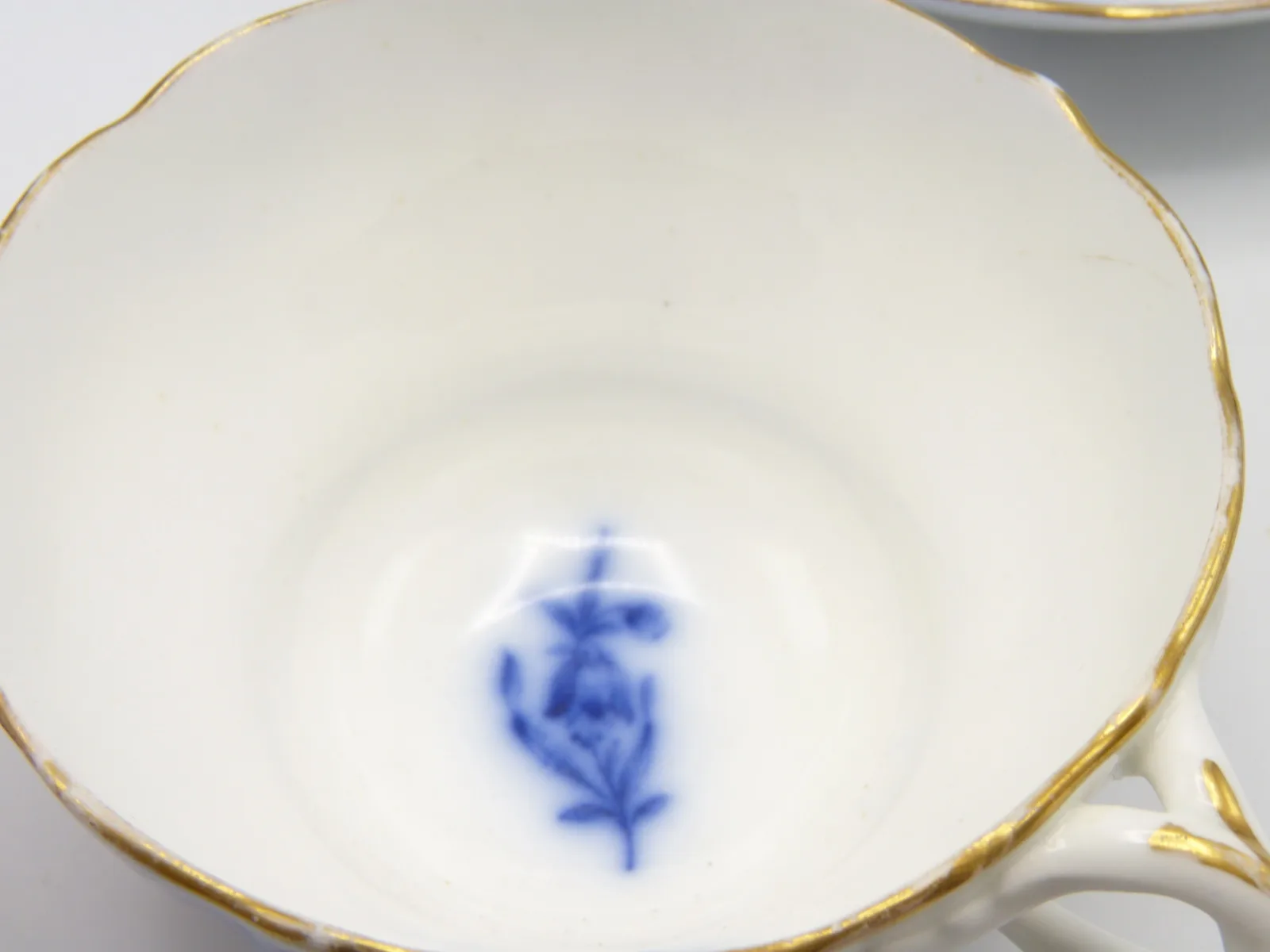 Beautiful Delicate Flow Blue Cup & Saucer - Berlin - Image 8
