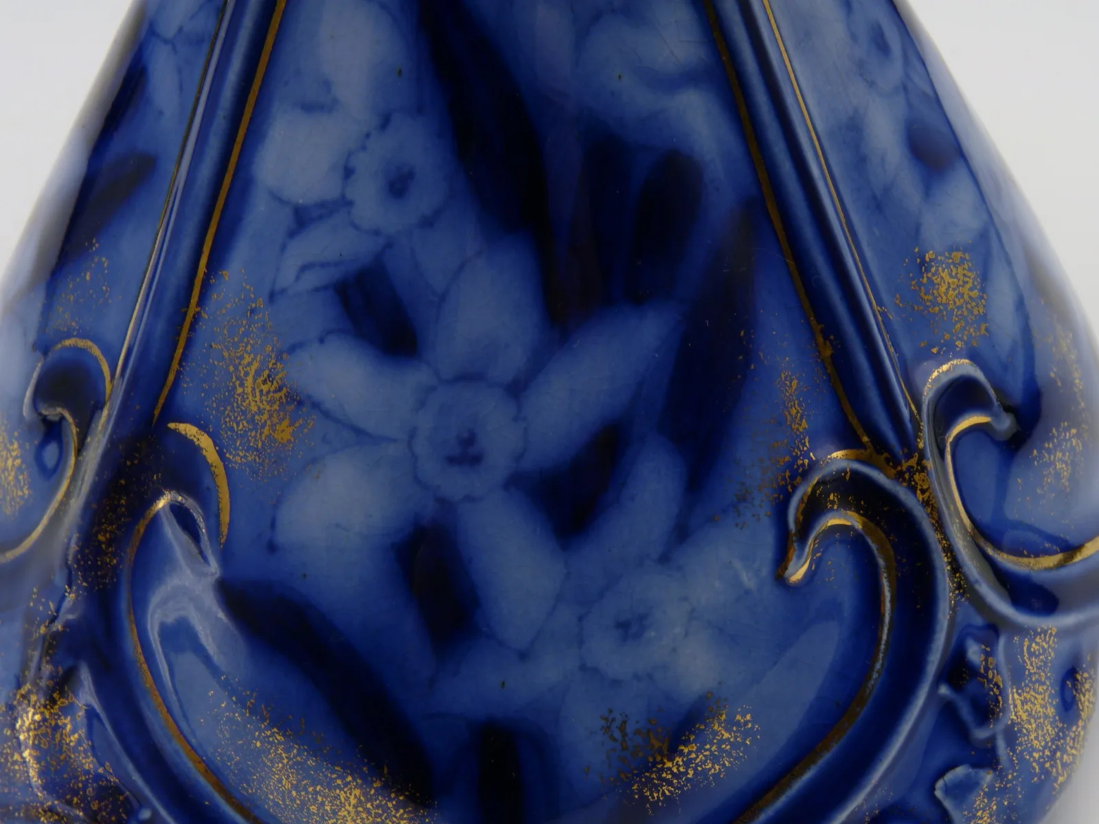 Art Nouveau Flow Blue Vase - Rare - Image 3