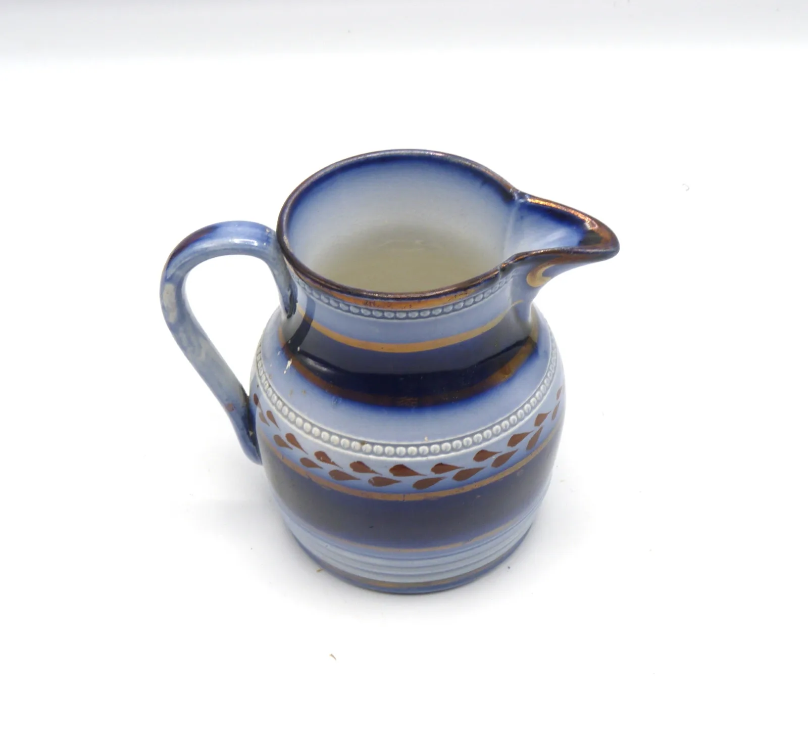Small Flow Blue Creamer - Wagon Wheel - Image 5