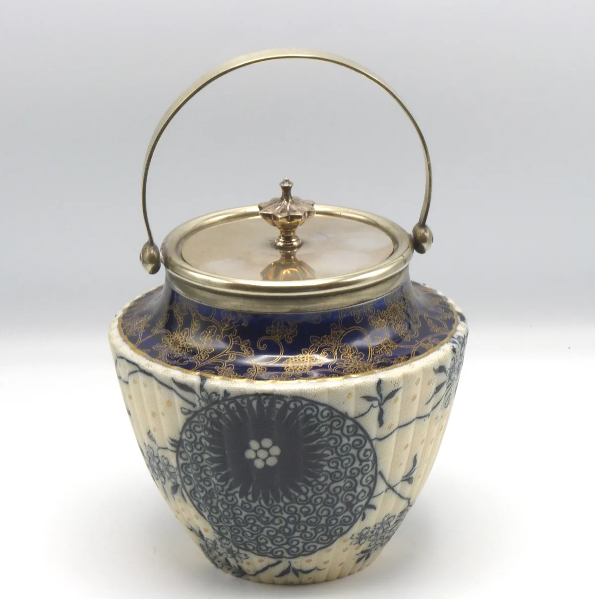 Doulton - Tapestry Biscuit Barrel - Persian Spray - - Image 4