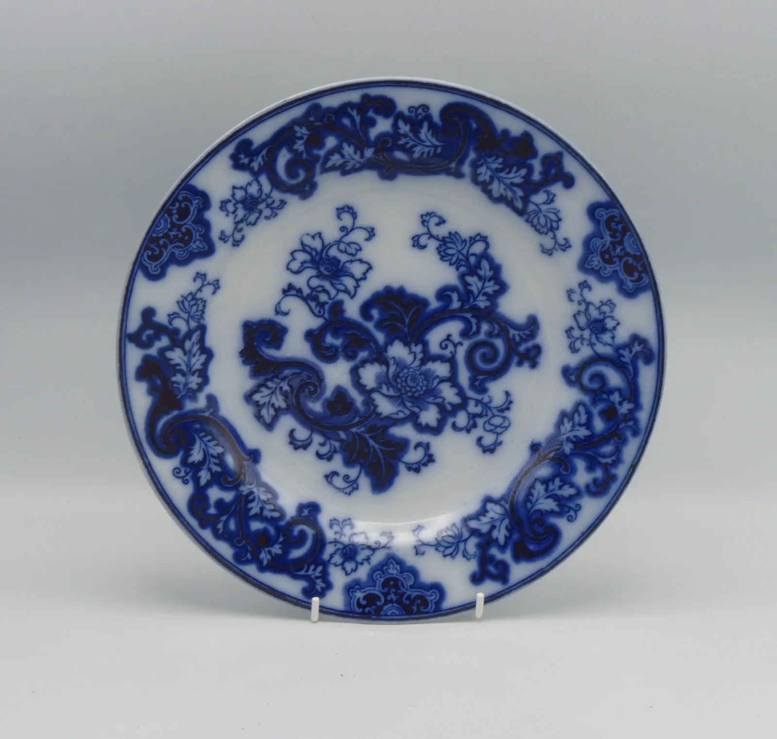 Flow Blue Aurora Plate/Charger