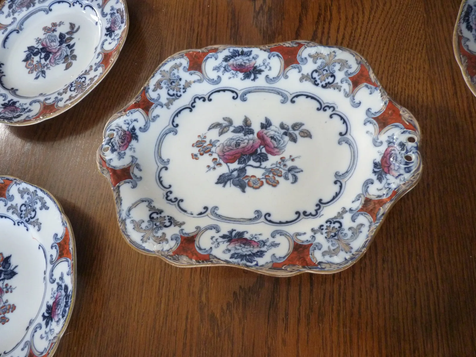 Mulberry Polychrome Dessert Set – Wedgwood Pearl - Image 15