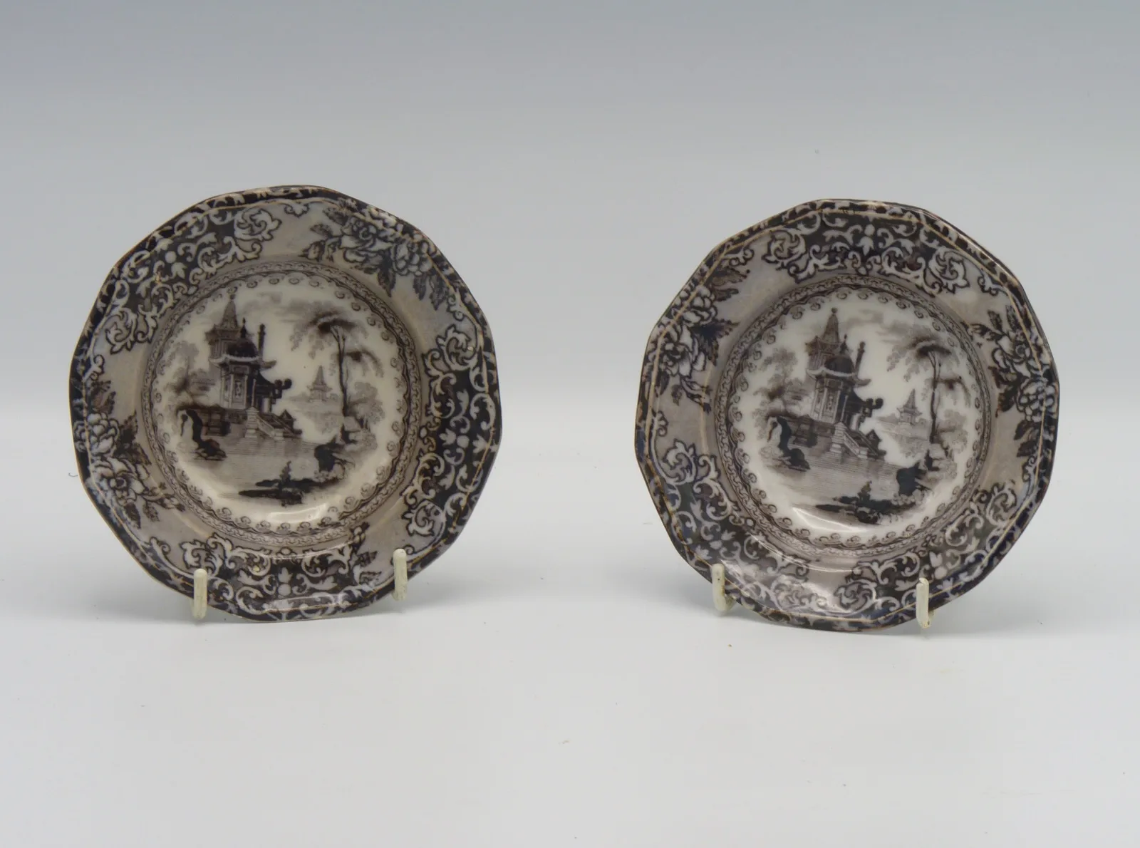 Mulberry Honey Dishes - Flow Blue Friend