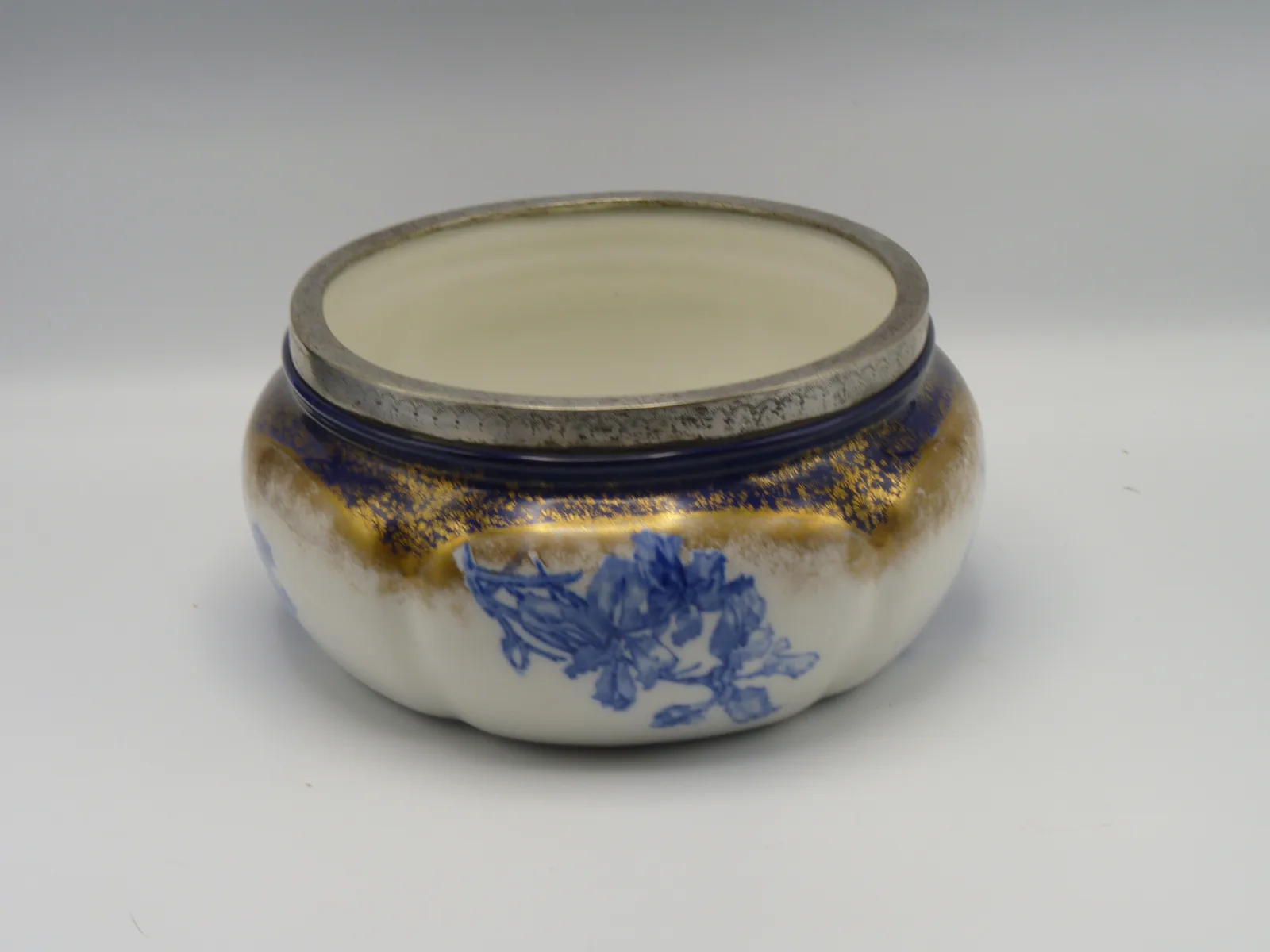 Flow Blue Doulton Salad Bowl - Silver Plated Rim - Image 6