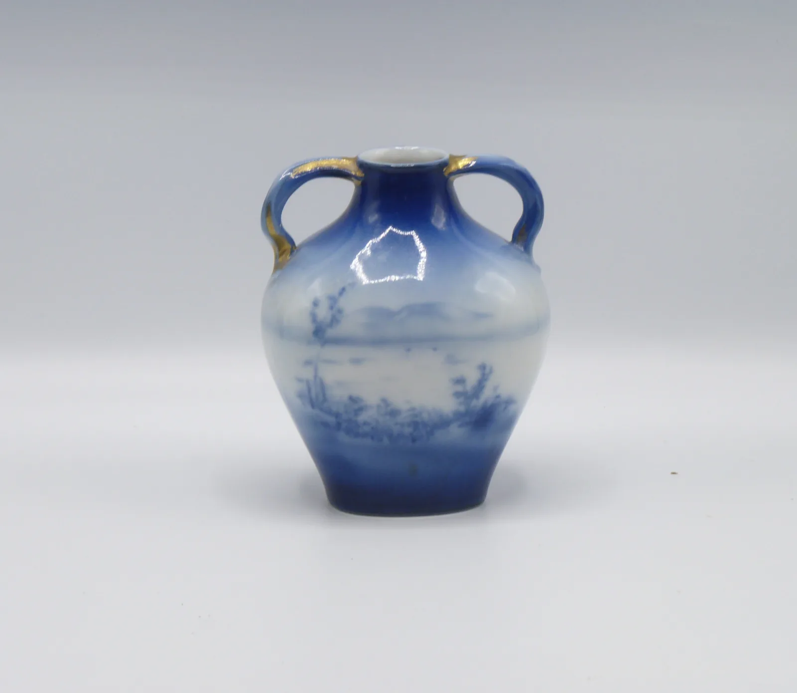 Miniature Flow Blue Babes In The Wood Vase -Blue Children - Image 4