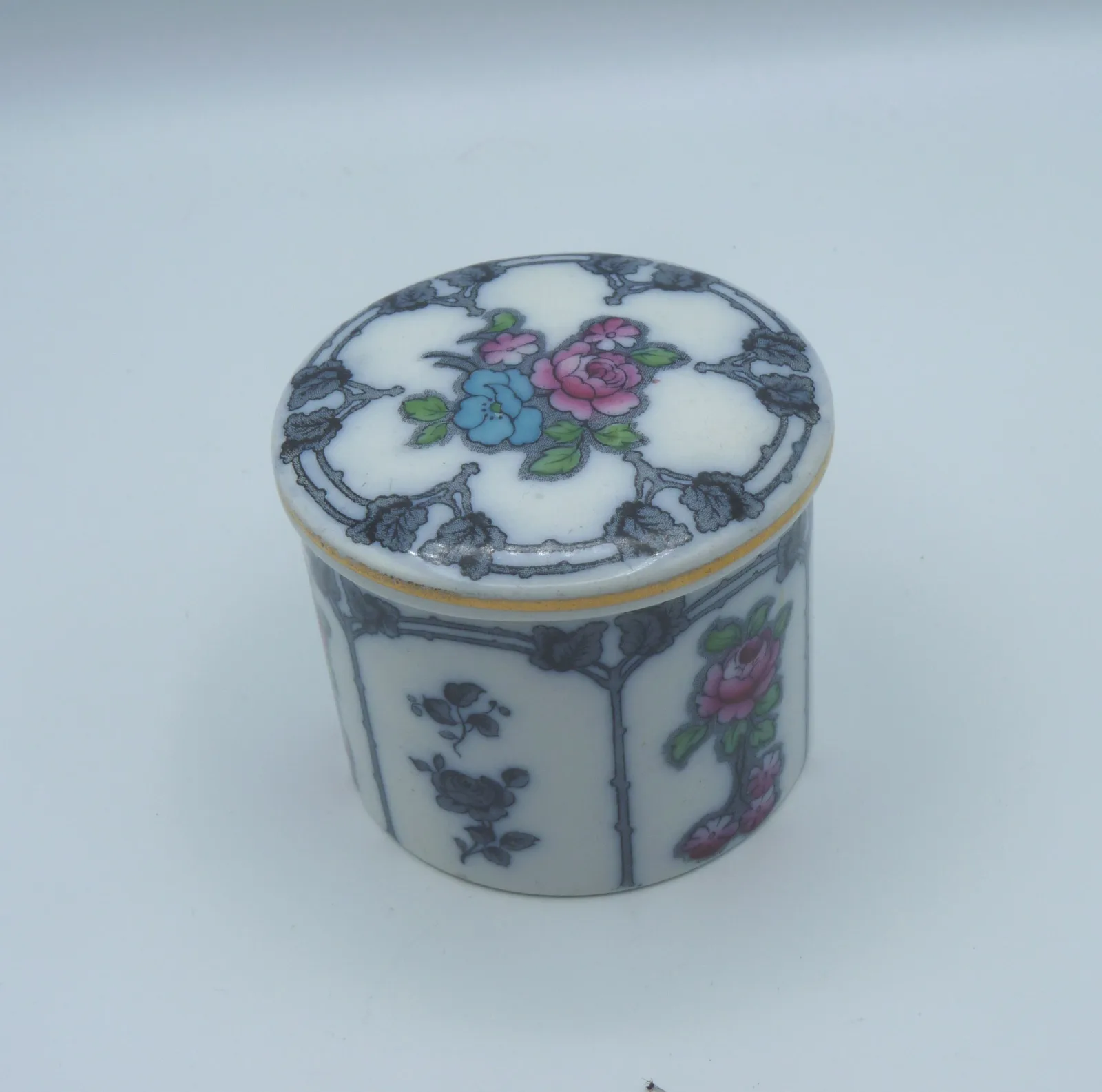 4 Pieces Polychrome – Ring Tree, Toothbrush Vase, Hat Pin Holder, Covered Pot - Image 3