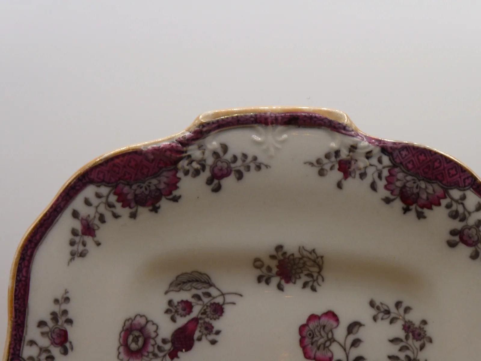 Mulberry & Magenta Cake Plate – T. Dimmock - Image 3