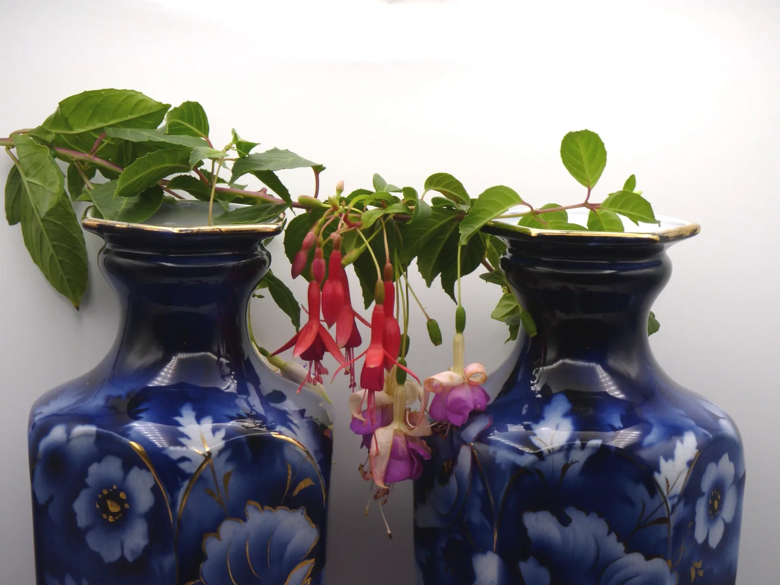 Pair of Tall Flow Blue Vases - Poppies - Image 9
