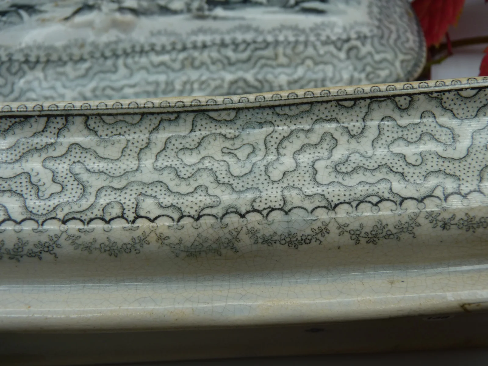 Razor Box –  Transferware - Black/Grey (Mulberry?) - Image 9