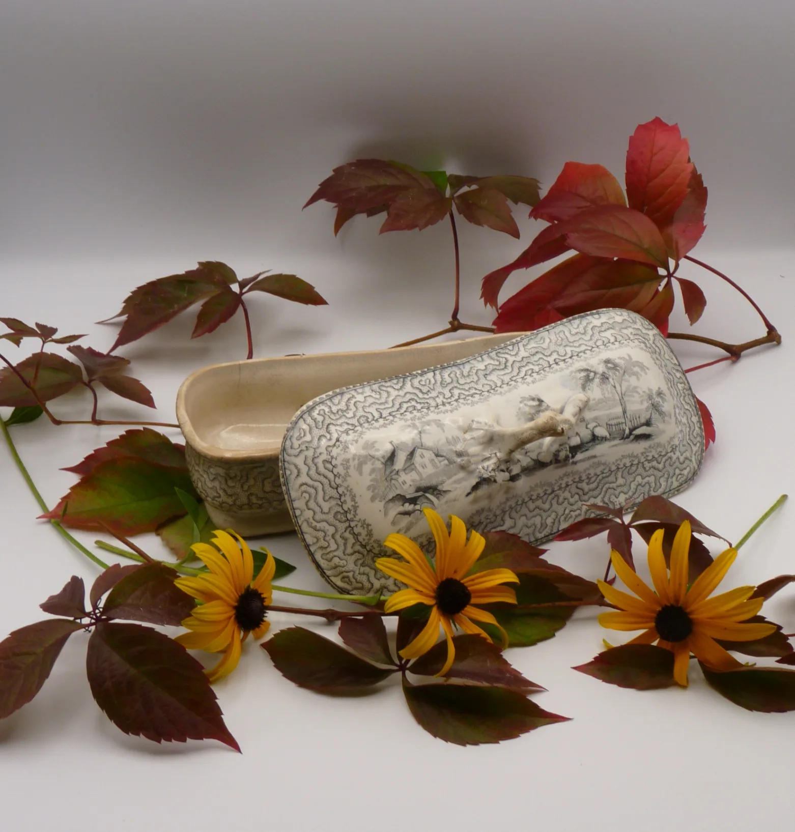 Razor Box –  Transferware - Black/Grey (Mulberry?) - Image 11