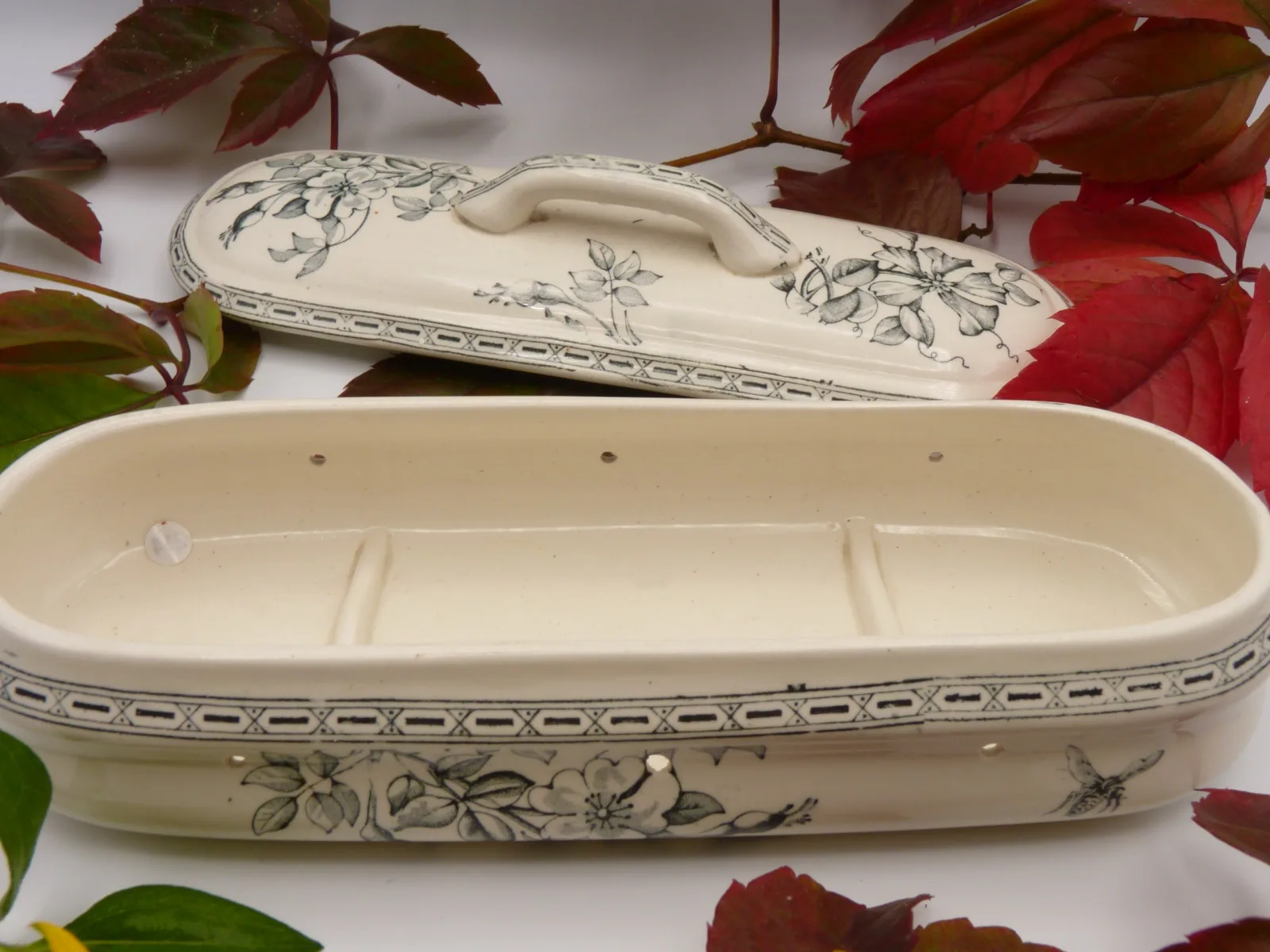 Toothbrush Box Box - Transferware - Dog Rose & Bee - Image 13
